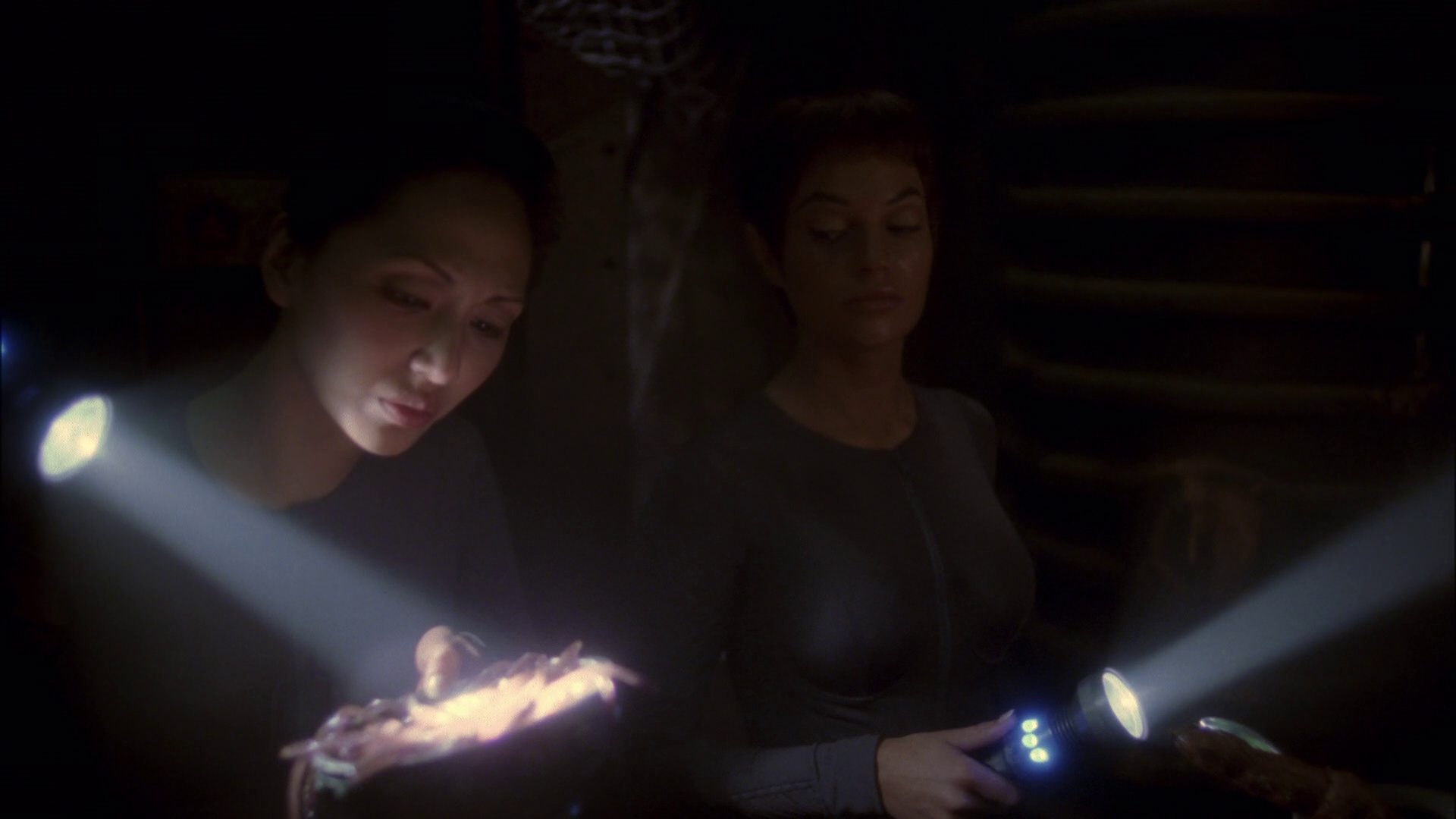 extant_StarTrek_ENT_1x14-SleepingDogs_2415.jpg