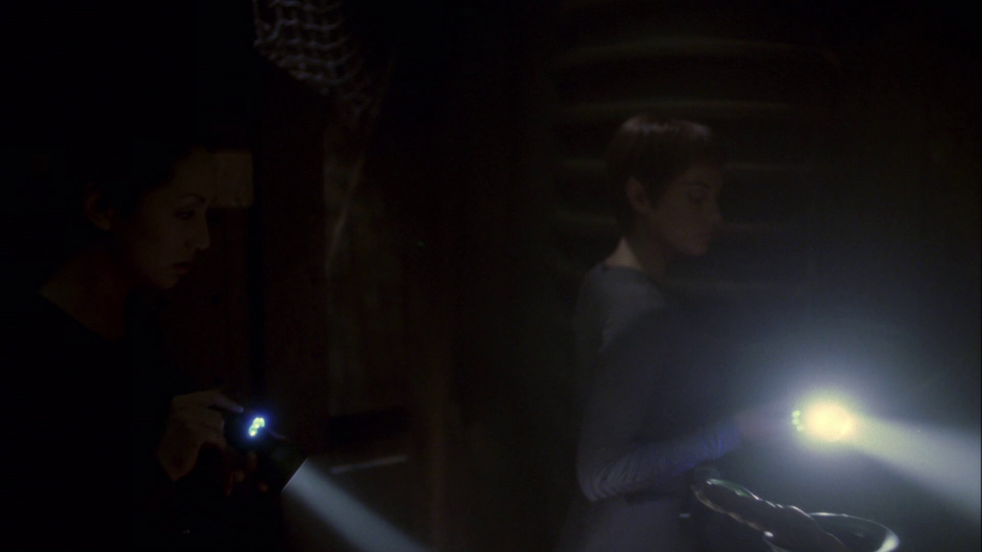 extant_StarTrek_ENT_1x14-SleepingDogs_2422.jpg