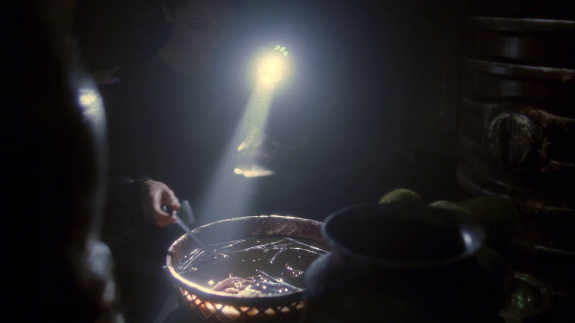 extant_StarTrek_ENT_1x14-SleepingDogs_2443.jpg