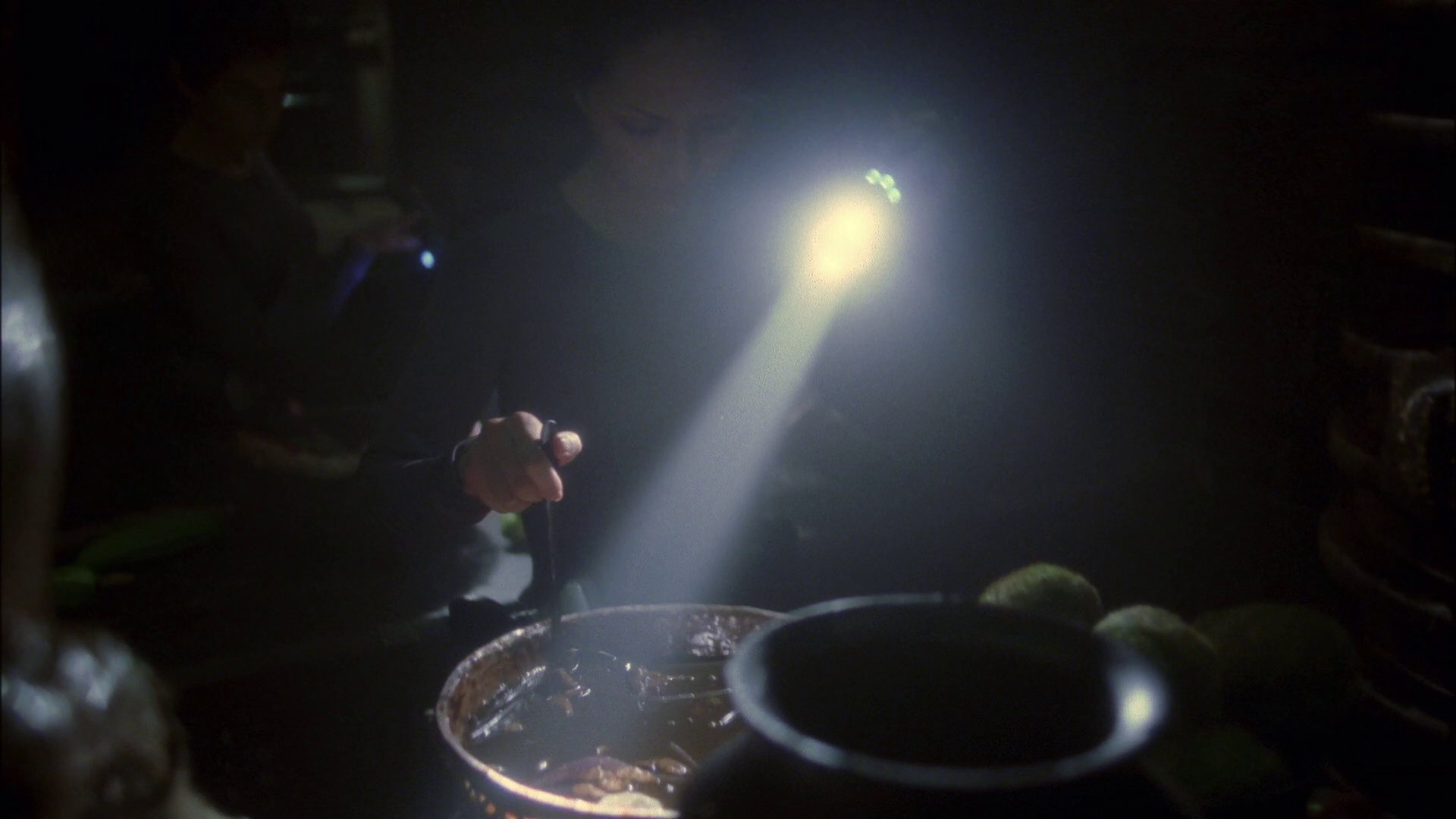 extant_StarTrek_ENT_1x14-SleepingDogs_2444.jpg