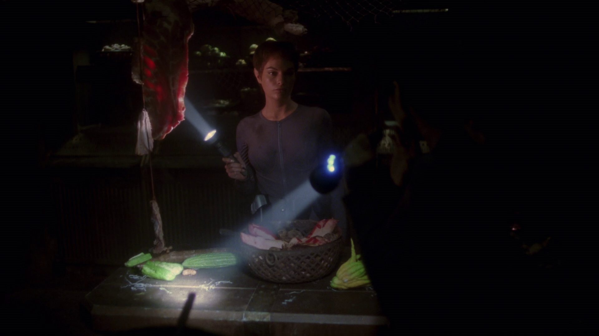 extant_StarTrek_ENT_1x14-SleepingDogs_2455.jpg