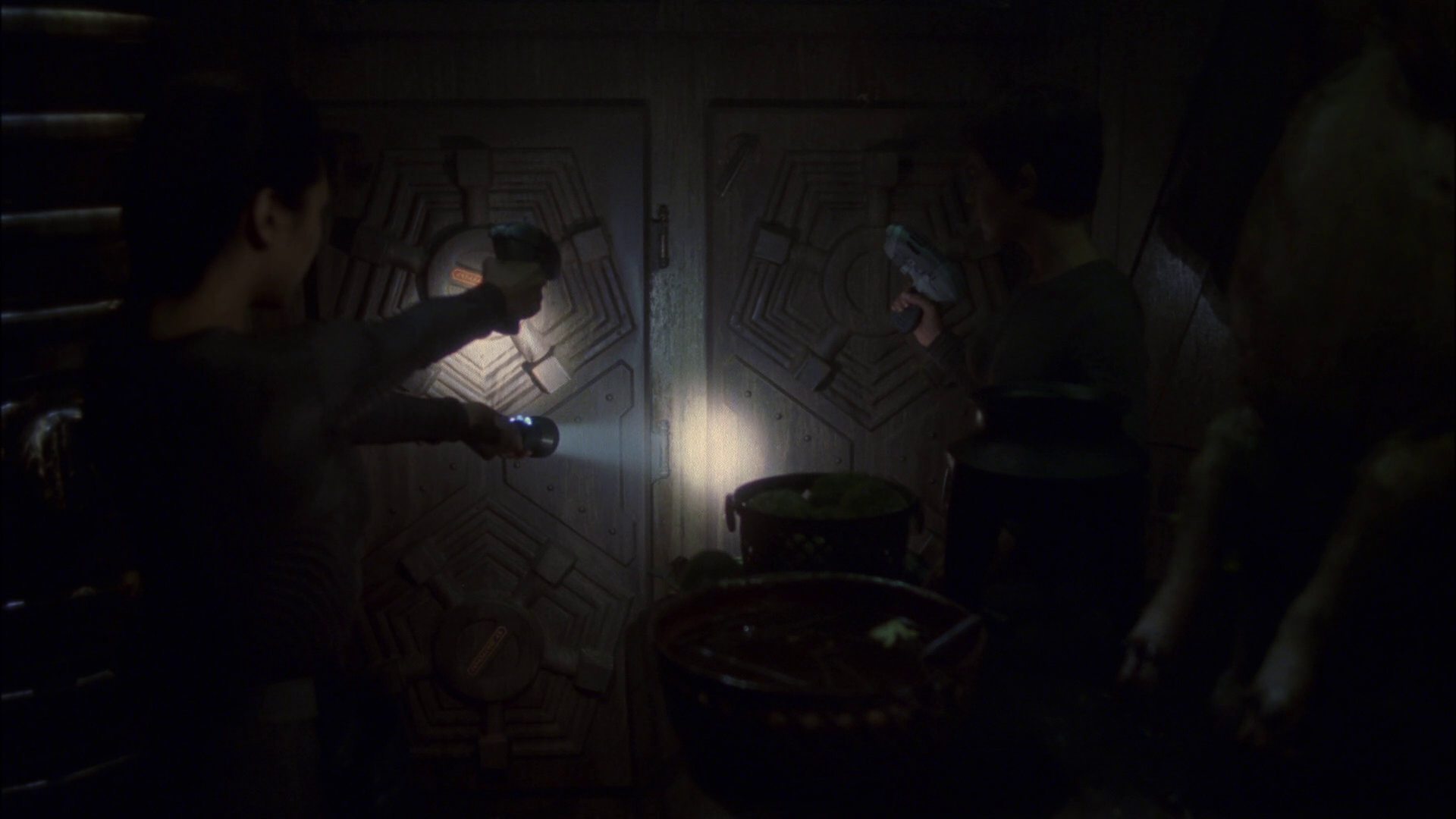 extant_StarTrek_ENT_1x14-SleepingDogs_2481.jpg