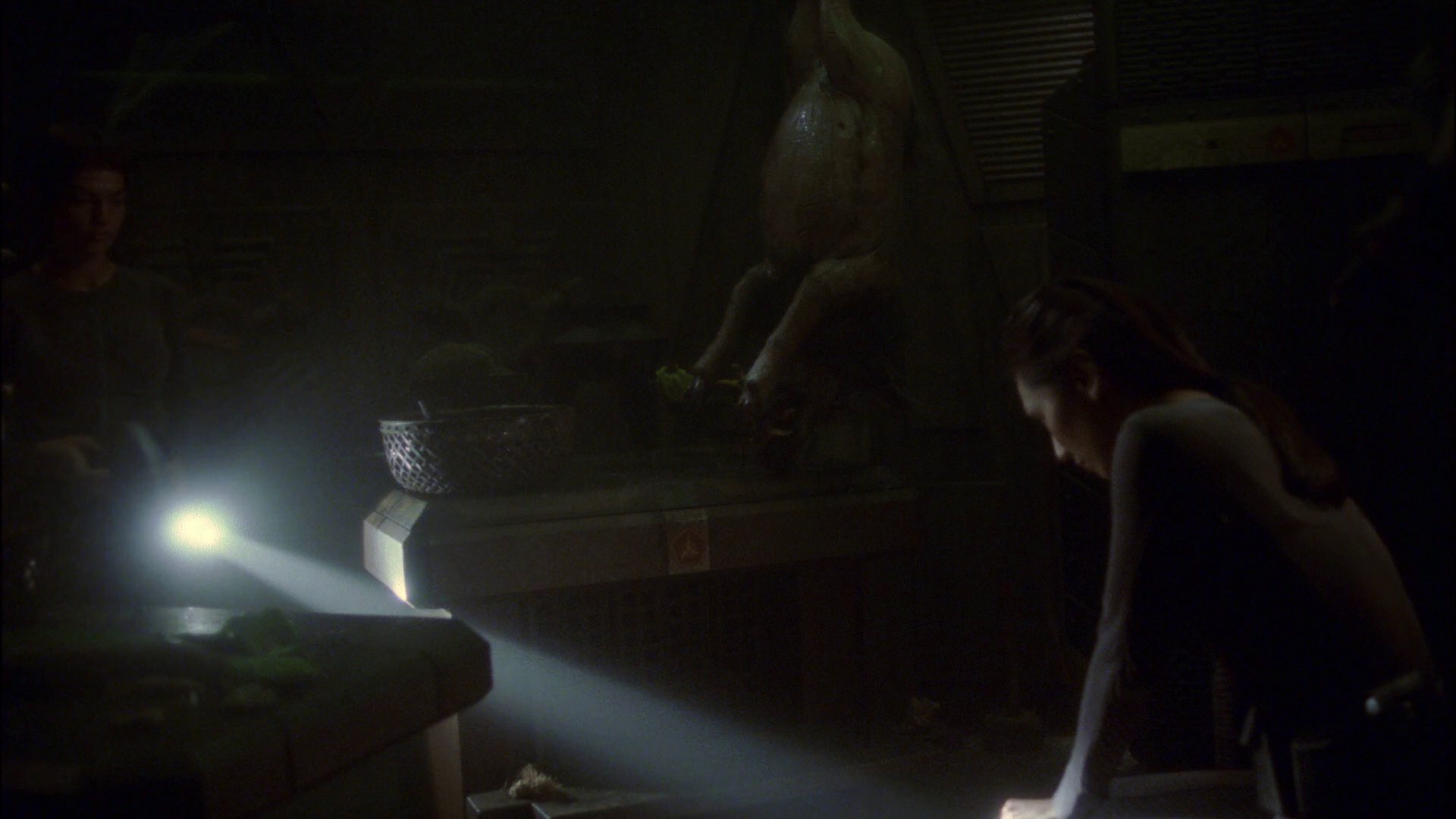 extant_StarTrek_ENT_1x14-SleepingDogs_2510.jpg