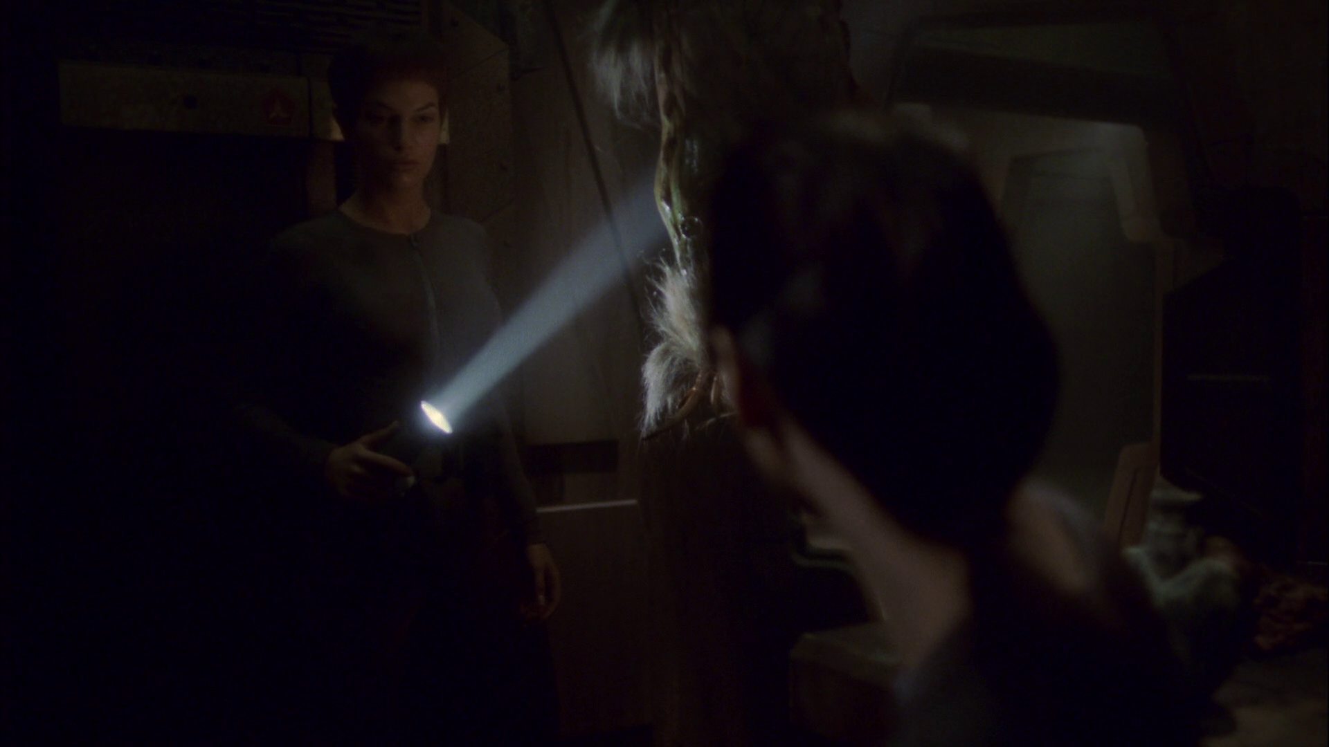 extant_StarTrek_ENT_1x14-SleepingDogs_2570.jpg