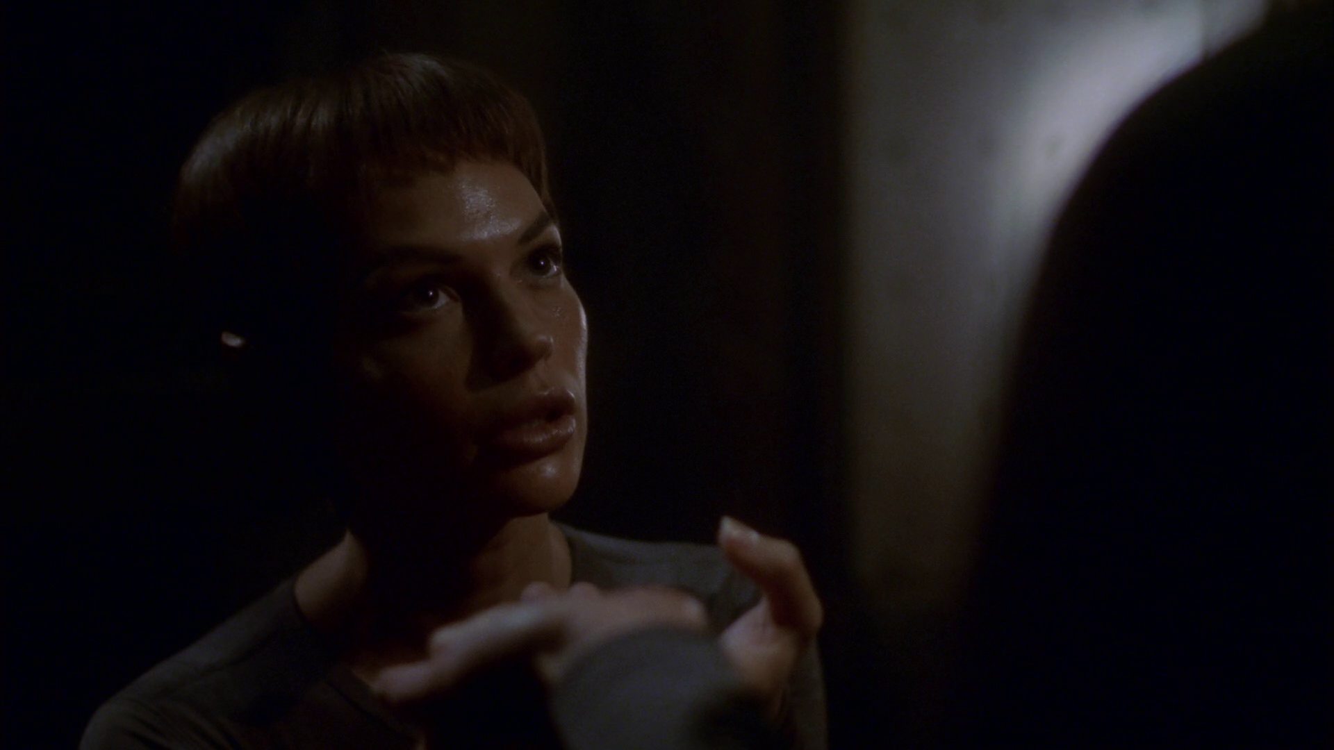 extant_StarTrek_ENT_1x14-SleepingDogs_2612.jpg
