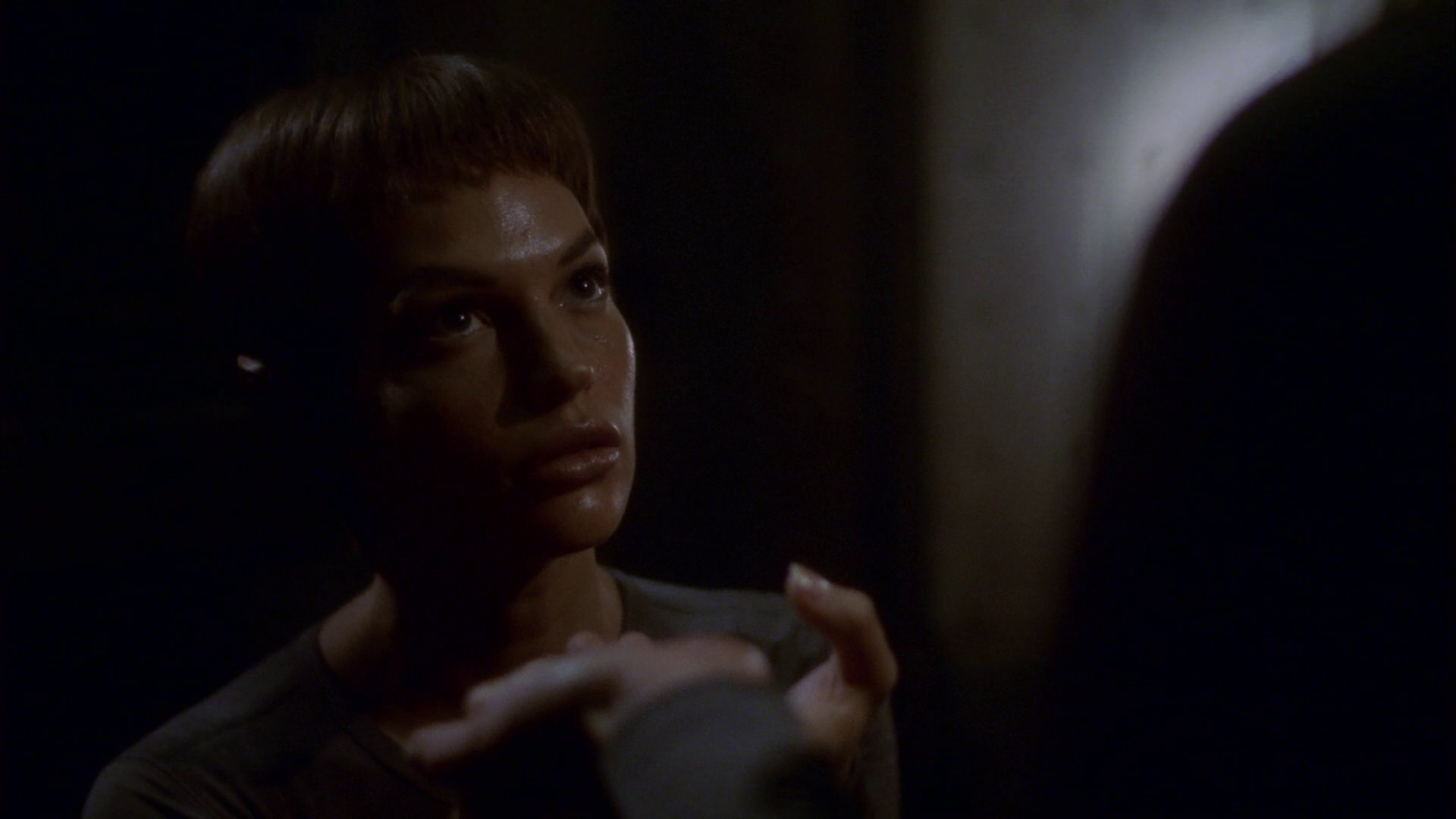 extant_StarTrek_ENT_1x14-SleepingDogs_2613.jpg