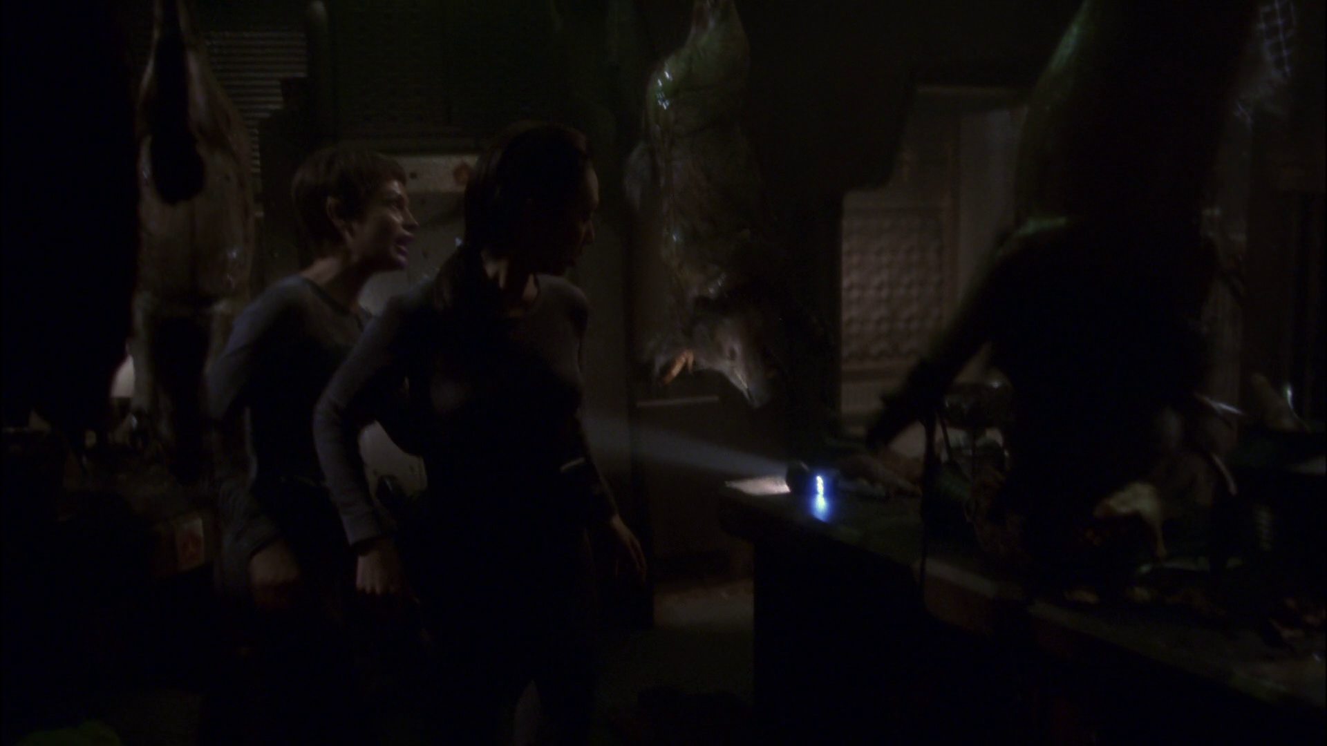extant_StarTrek_ENT_1x14-SleepingDogs_2692.jpg
