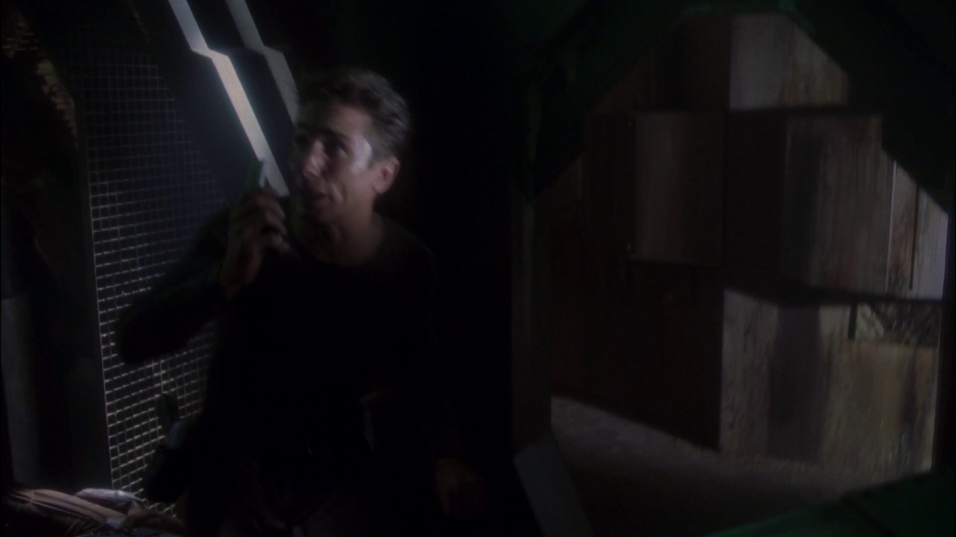 extant_StarTrek_ENT_1x14-SleepingDogs_2699.jpg
