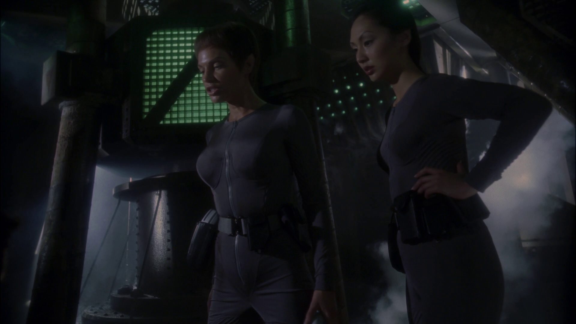extant_StarTrek_ENT_1x14-SleepingDogs_2723.jpg