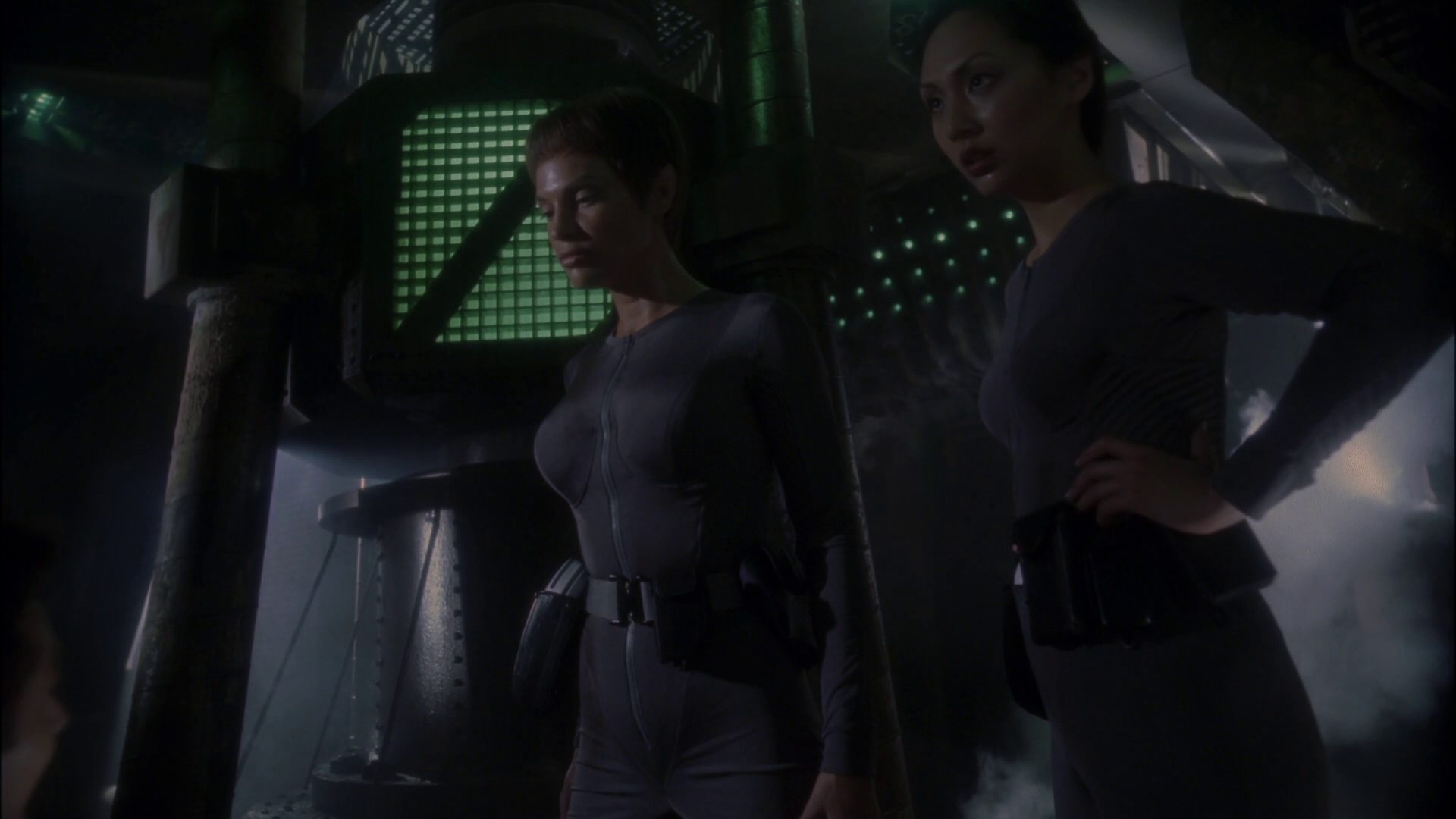 extant_StarTrek_ENT_1x14-SleepingDogs_2725.jpg