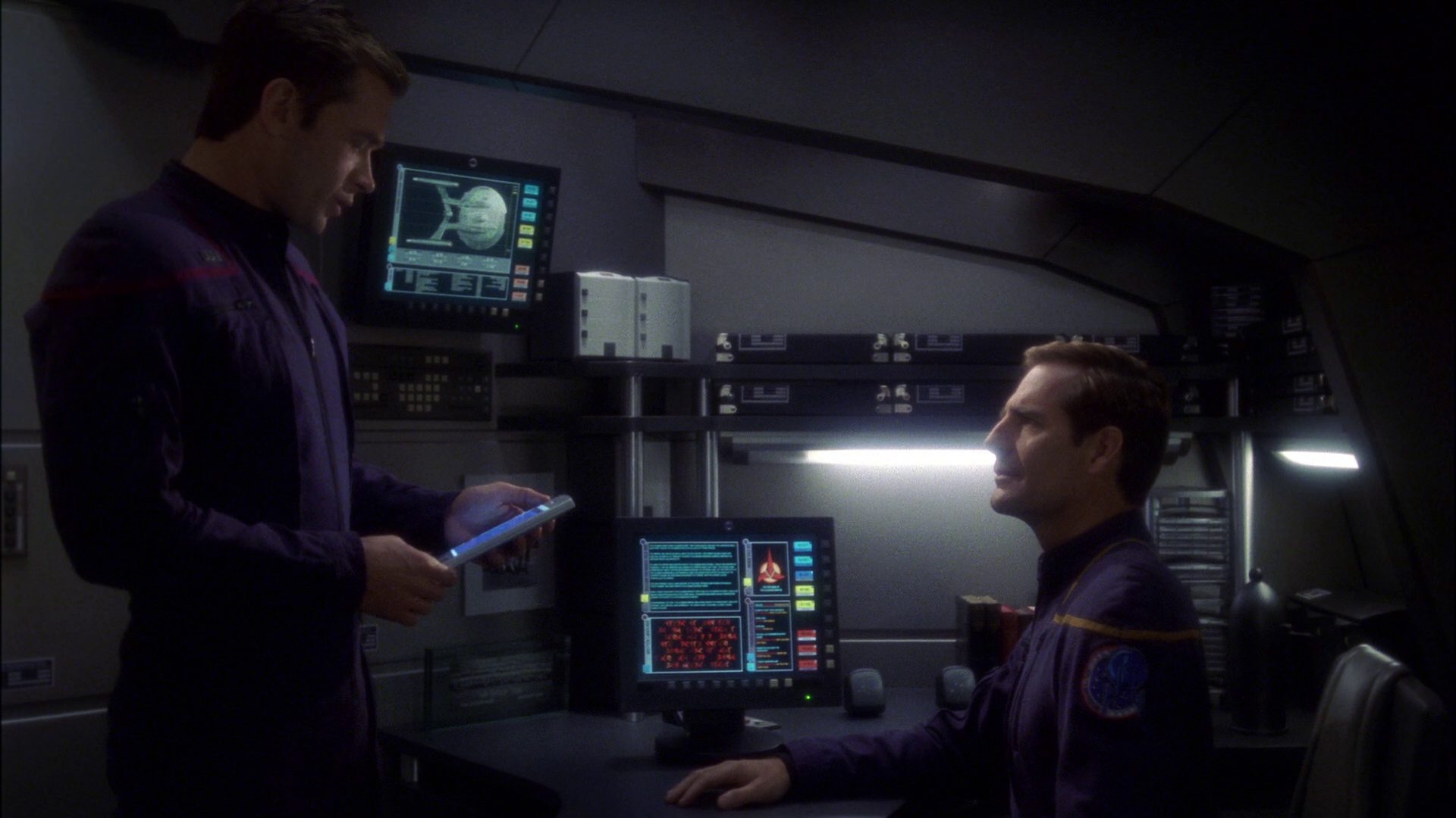 extant_StarTrek_ENT_1x14-SleepingDogs_2755.jpg