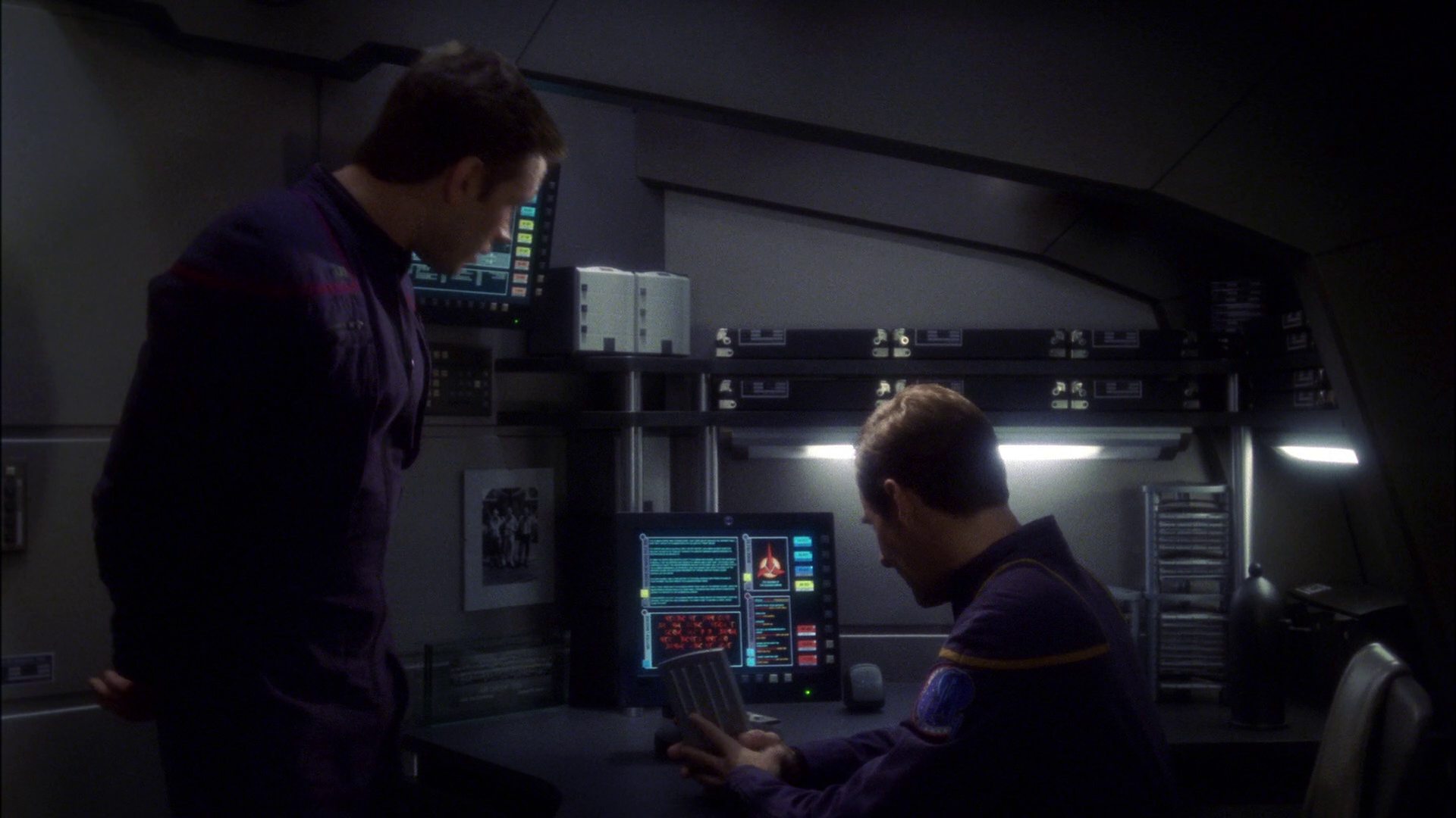 extant_StarTrek_ENT_1x14-SleepingDogs_2775.jpg