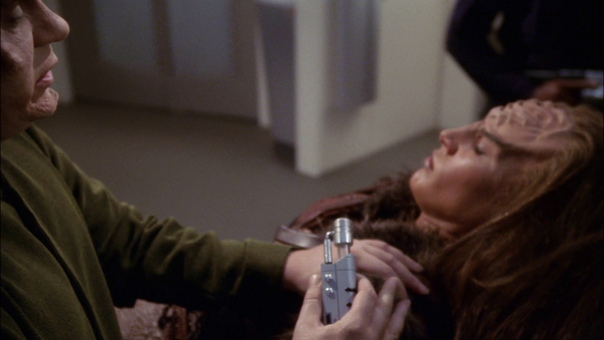 extant_StarTrek_ENT_1x14-SleepingDogs_2832.jpg