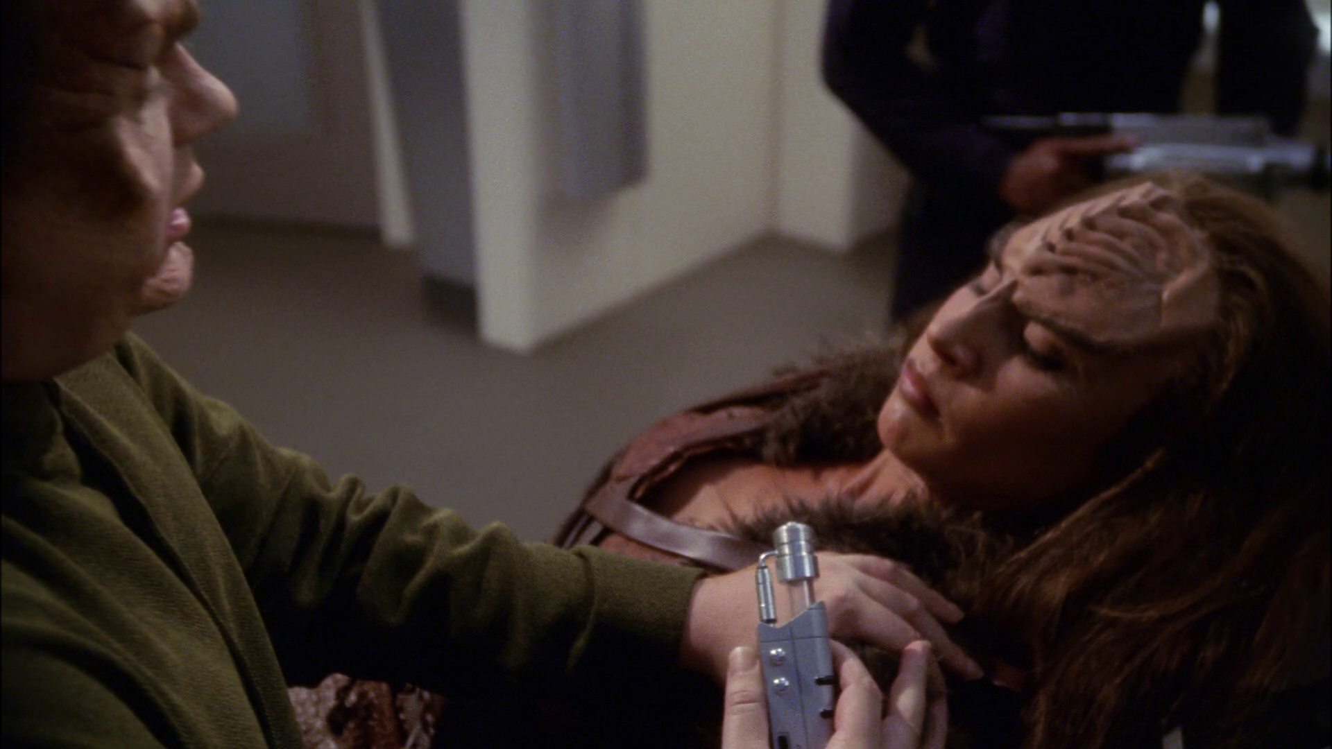 extant_StarTrek_ENT_1x14-SleepingDogs_2833.jpg
