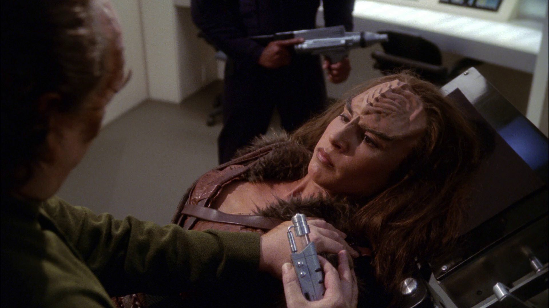 extant_StarTrek_ENT_1x14-SleepingDogs_2840.jpg