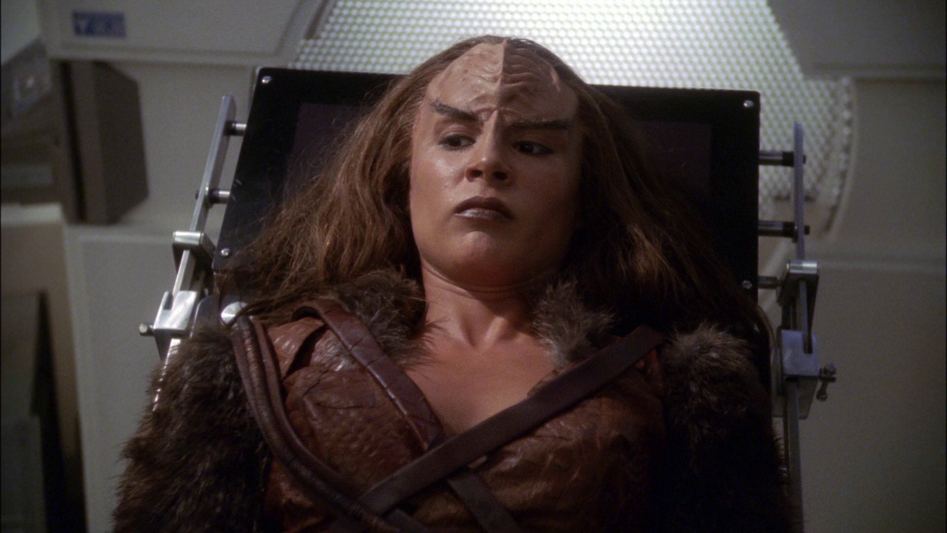 extant_StarTrek_ENT_1x14-SleepingDogs_2869.jpg