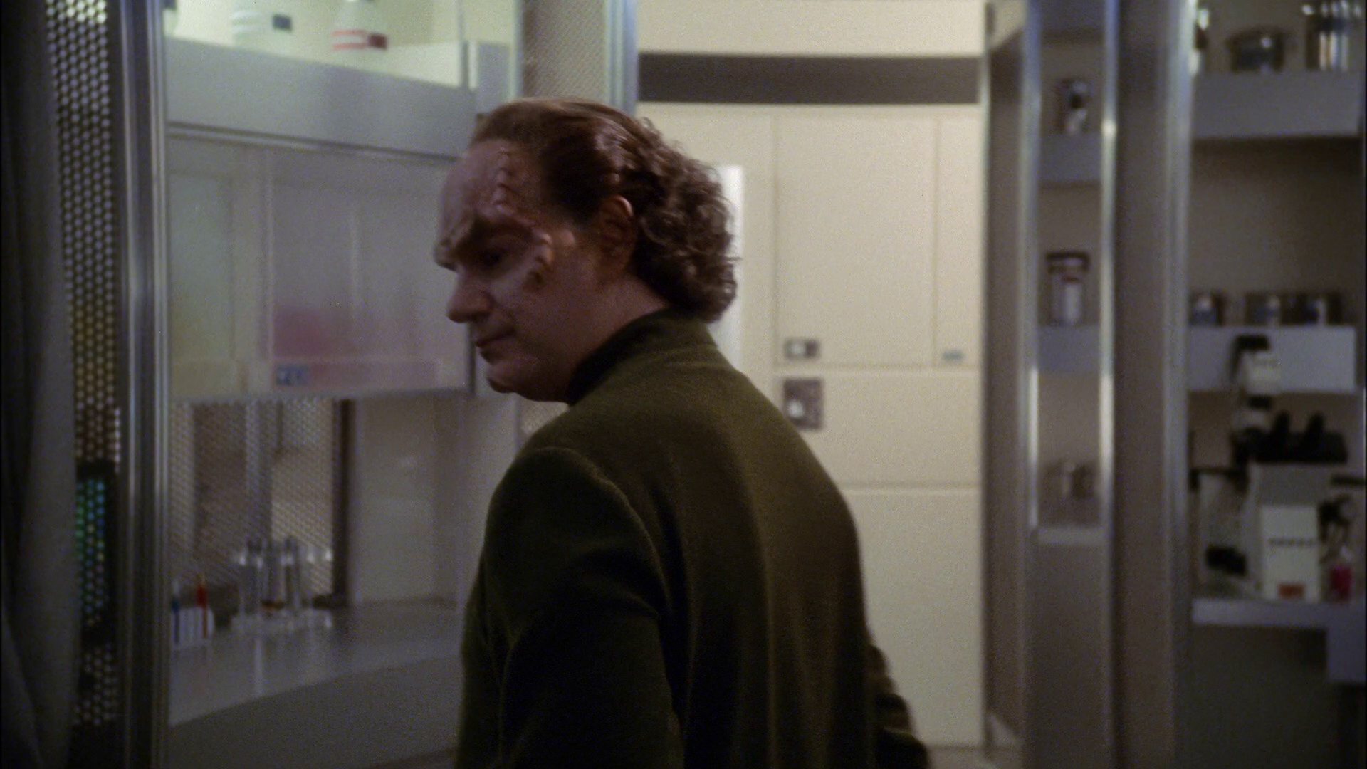 extant_StarTrek_ENT_1x14-SleepingDogs_2890.jpg