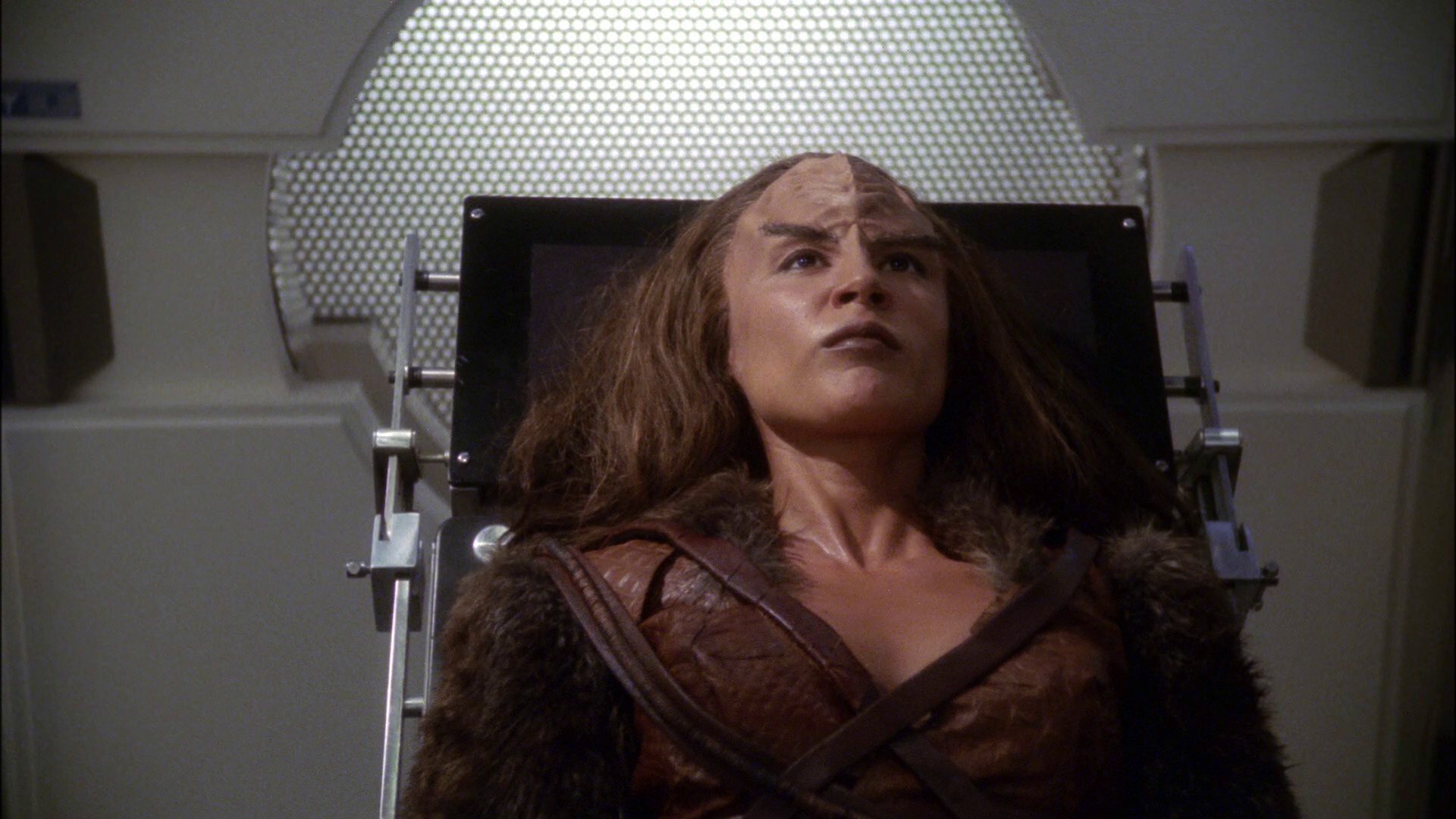 extant_StarTrek_ENT_1x14-SleepingDogs_2903.jpg