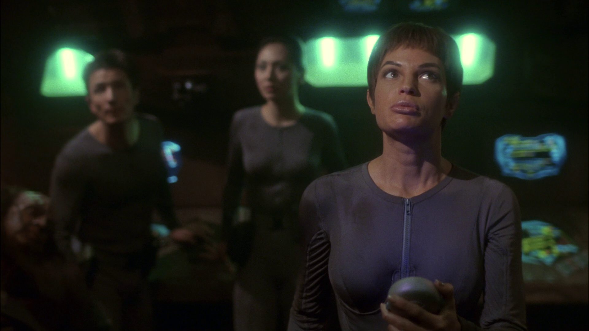 extant_StarTrek_ENT_1x14-SleepingDogs_3035.jpg