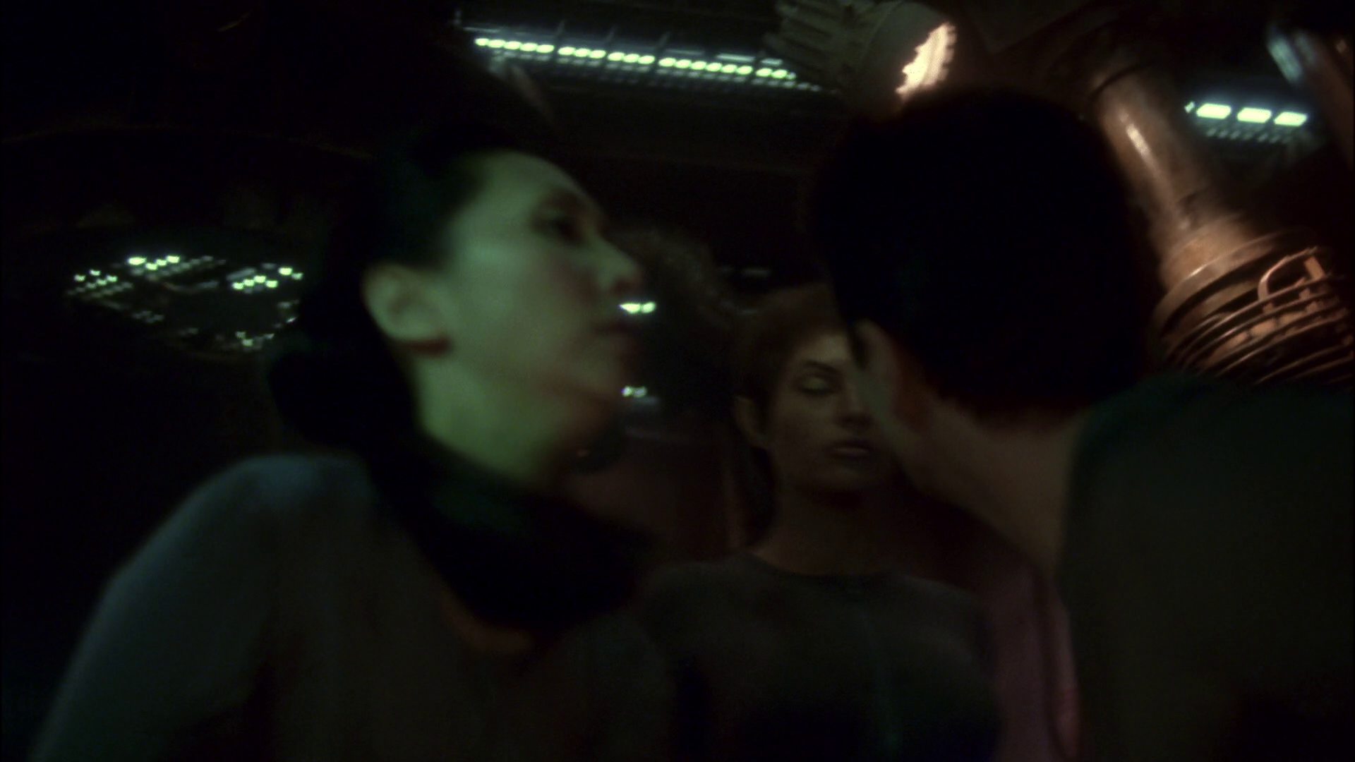 extant_StarTrek_ENT_1x14-SleepingDogs_3133.jpg