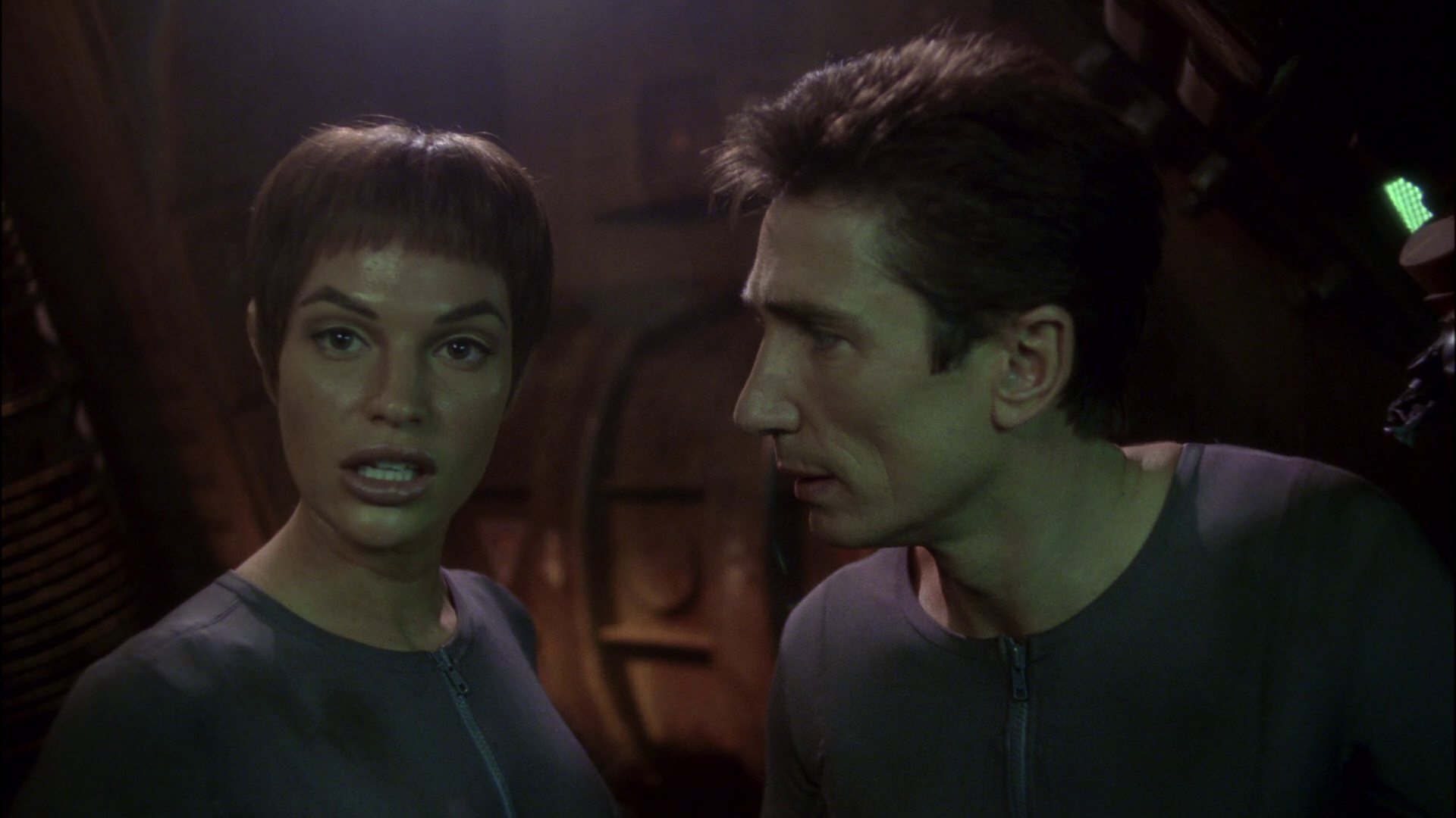 extant_StarTrek_ENT_1x14-SleepingDogs_3149.jpg