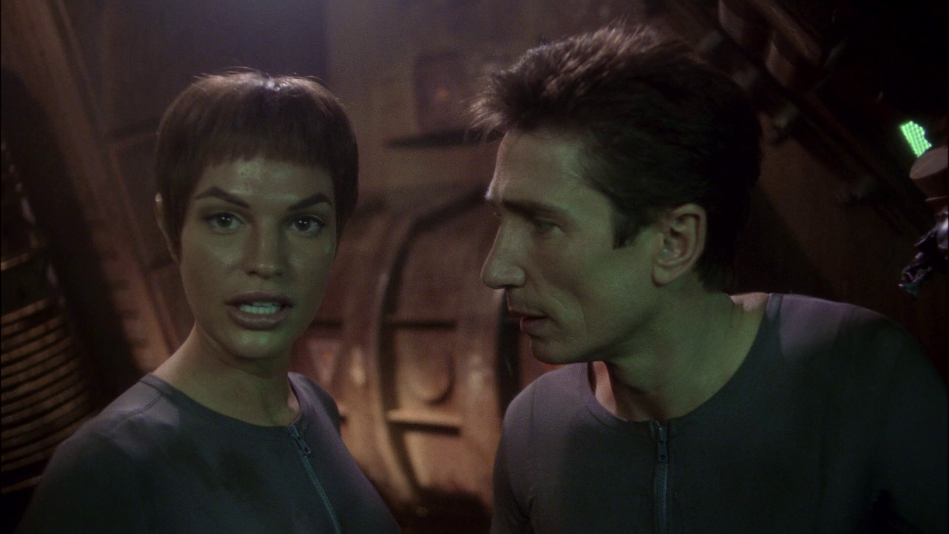extant_StarTrek_ENT_1x14-SleepingDogs_3151.jpg