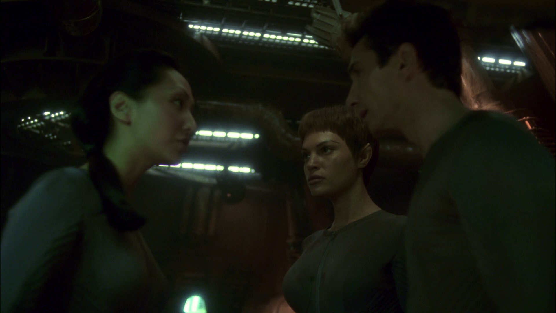 extant_StarTrek_ENT_1x14-SleepingDogs_3172.jpg