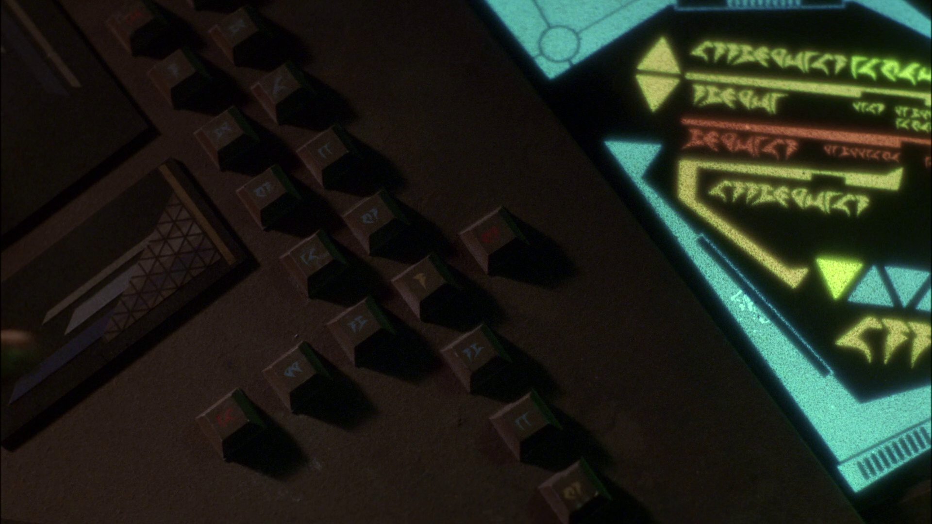 extant_StarTrek_ENT_1x14-SleepingDogs_3189.jpg