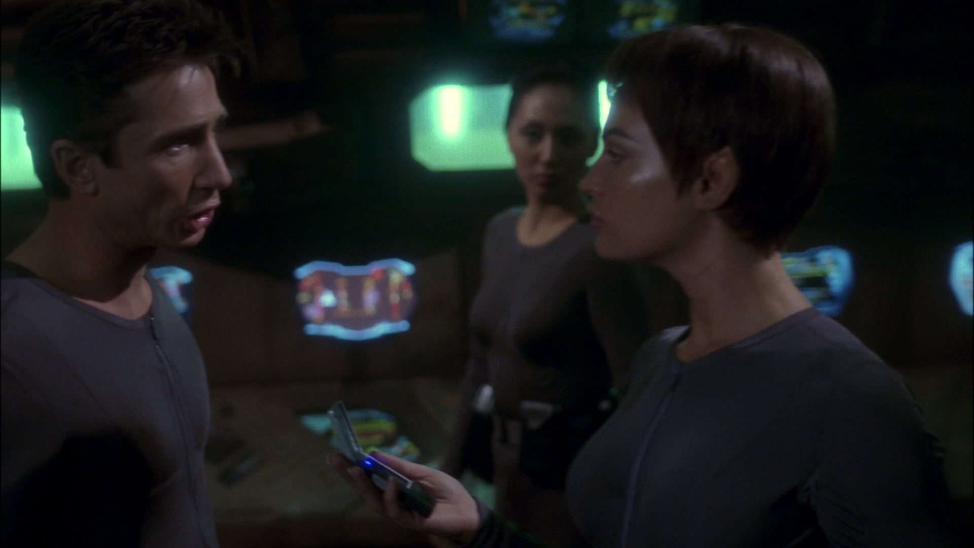 extant_StarTrek_ENT_1x14-SleepingDogs_3241.jpg