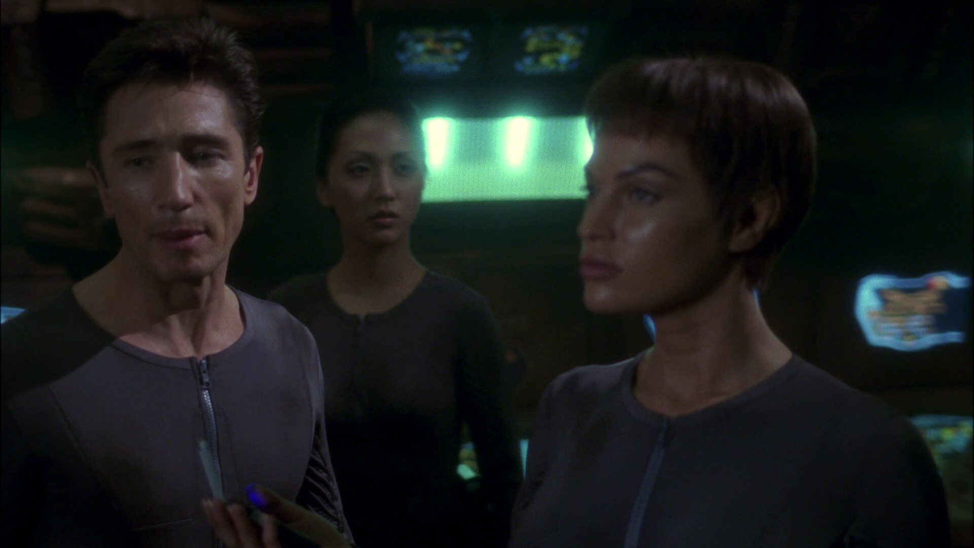extant_StarTrek_ENT_1x14-SleepingDogs_3248.jpg