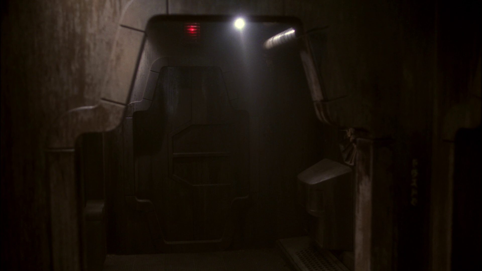 extant_StarTrek_ENT_1x14-SleepingDogs_3260.jpg