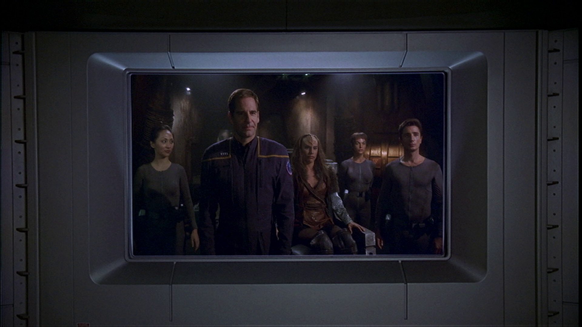 extant_StarTrek_ENT_1x14-SleepingDogs_3351.jpg