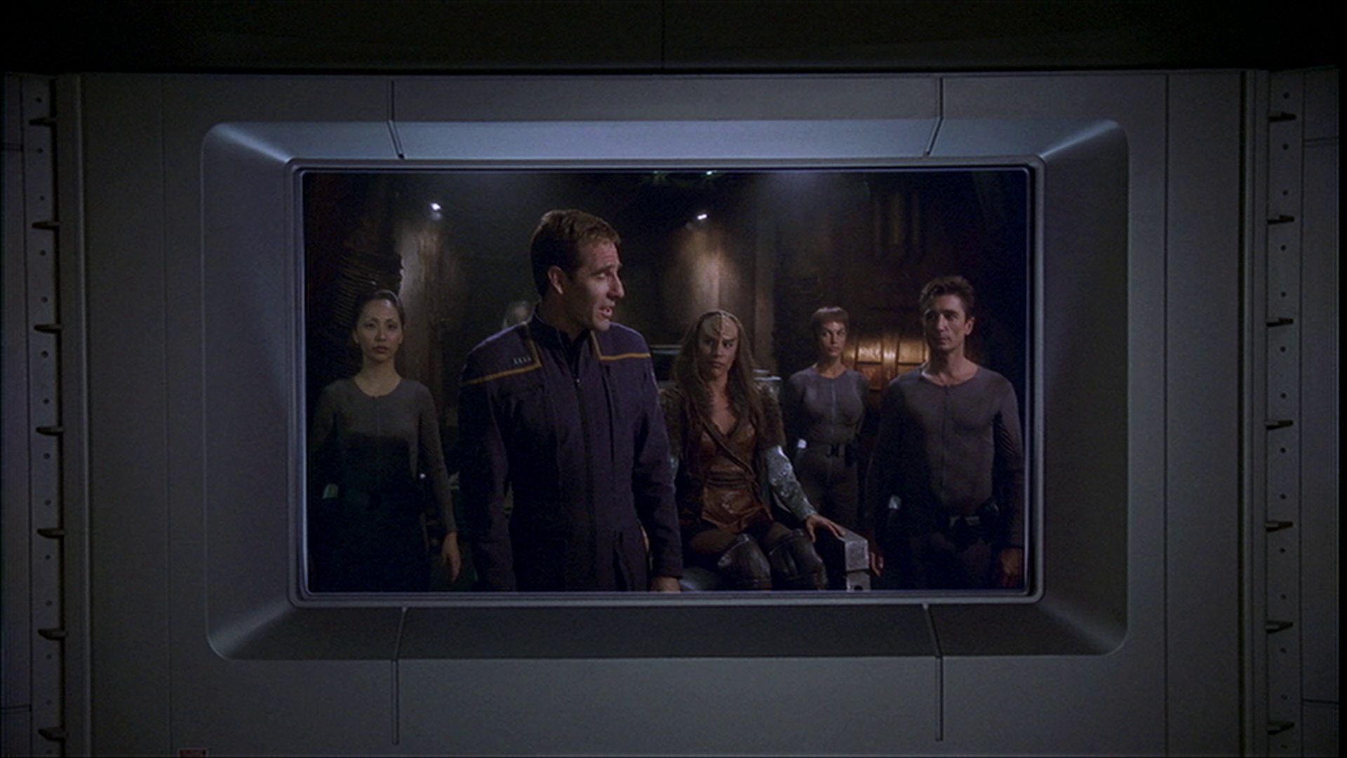 extant_StarTrek_ENT_1x14-SleepingDogs_3354.jpg