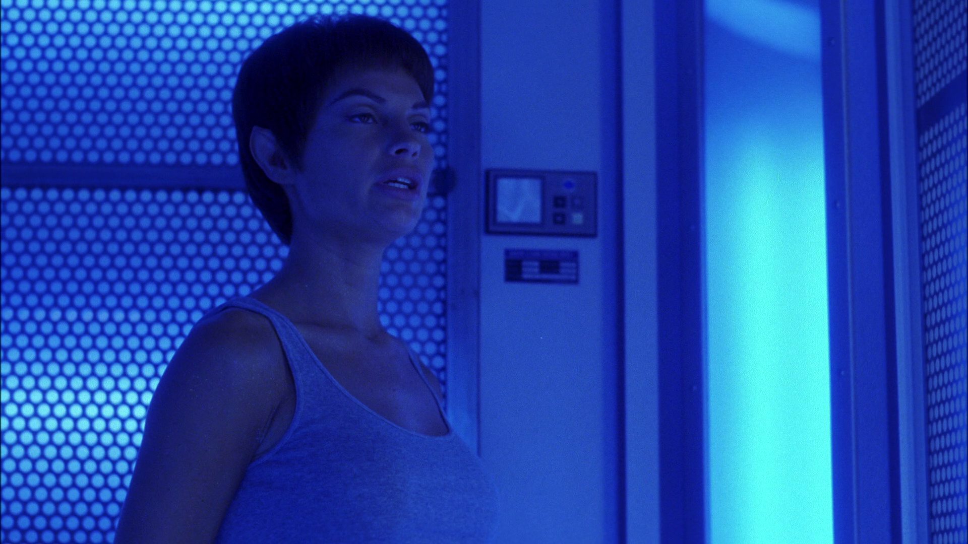 extant_StarTrek_ENT_1x14-SleepingDogs_3585.jpg