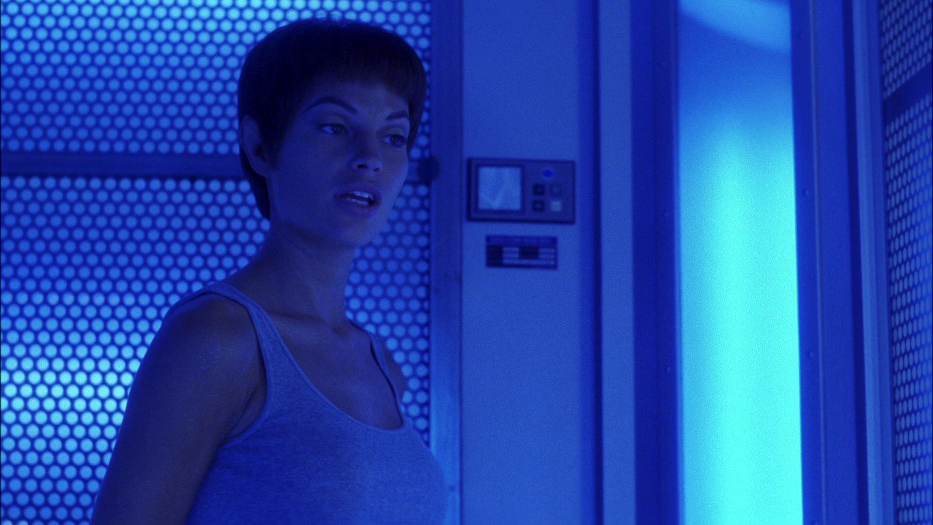 extant_StarTrek_ENT_1x14-SleepingDogs_3598.jpg