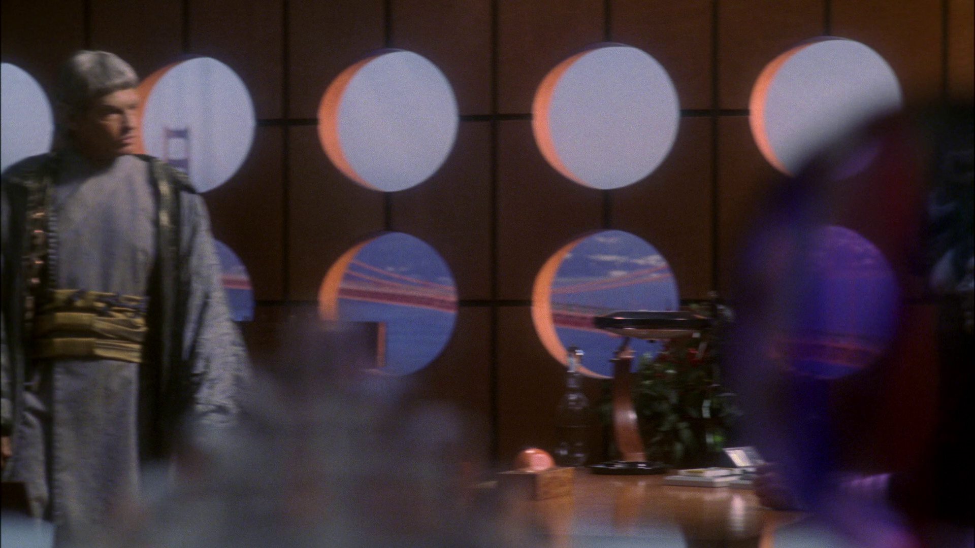 extant_StarTrek_ENT_1x15-ShadowsOfPJem_0021.jpg
