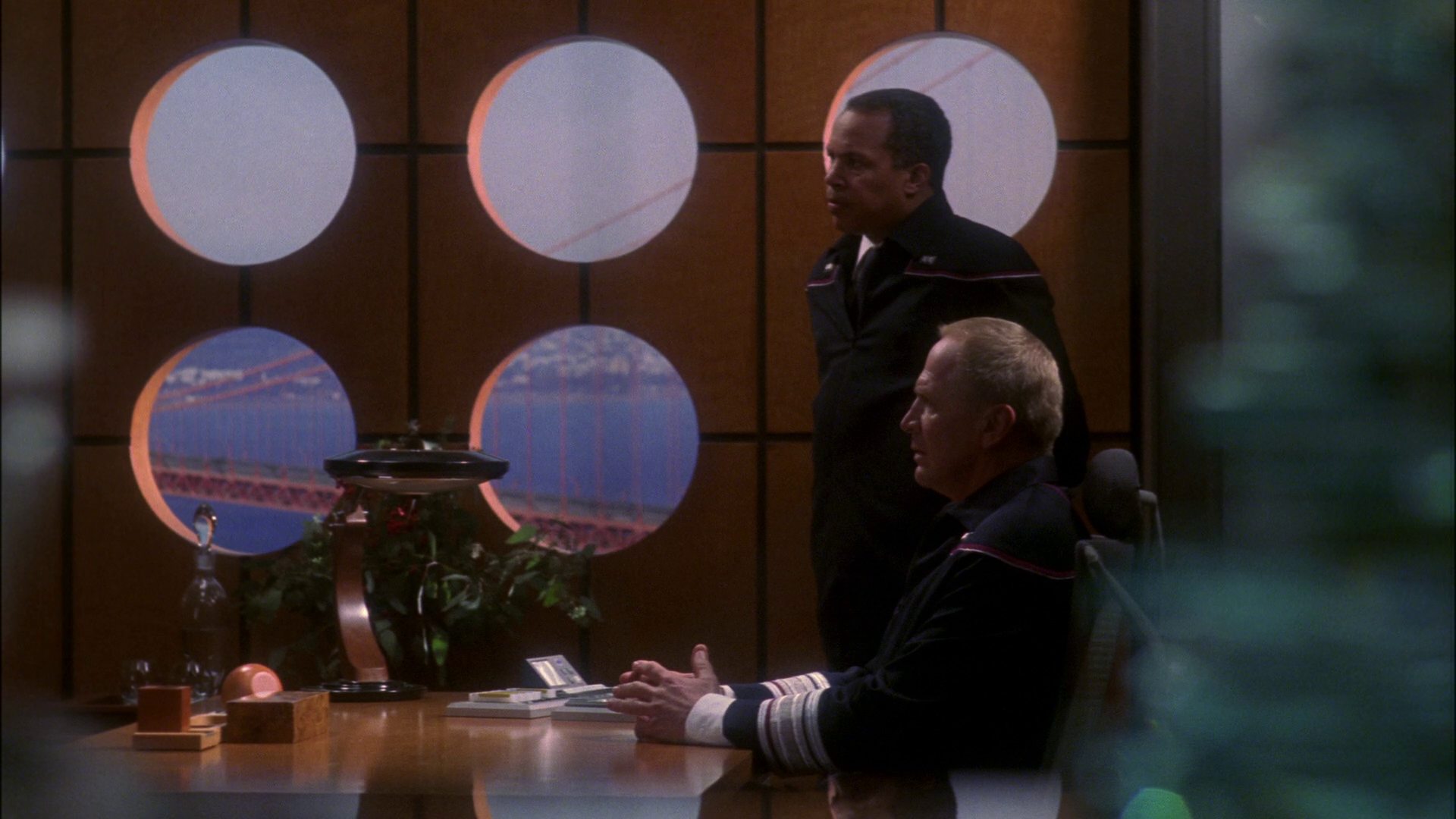 extant_StarTrek_ENT_1x15-ShadowsOfPJem_0056.jpg