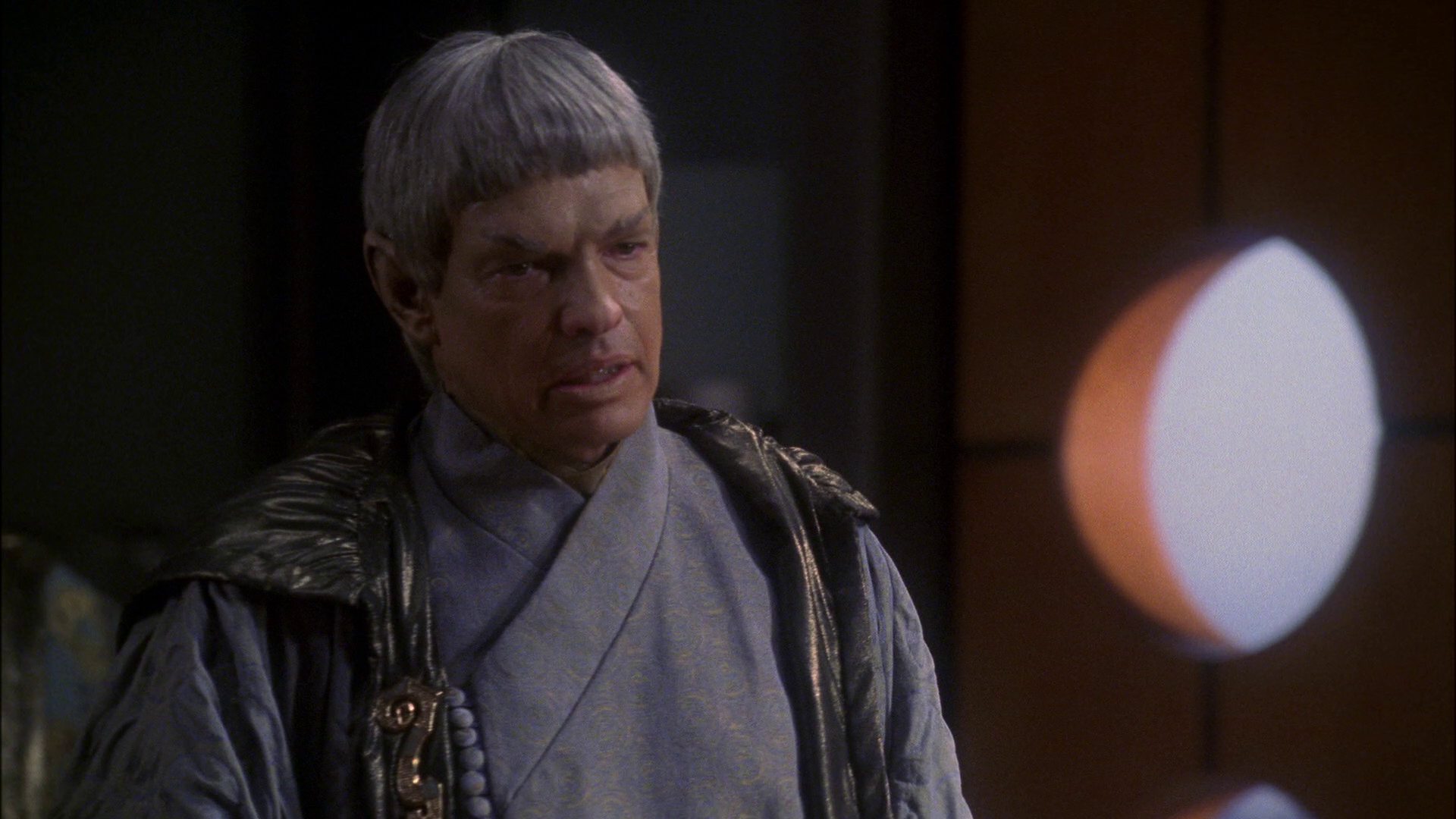 extant_StarTrek_ENT_1x15-ShadowsOfPJem_0077.jpg