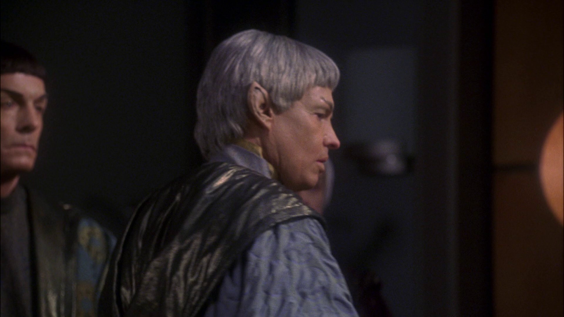 extant_StarTrek_ENT_1x15-ShadowsOfPJem_0101.jpg