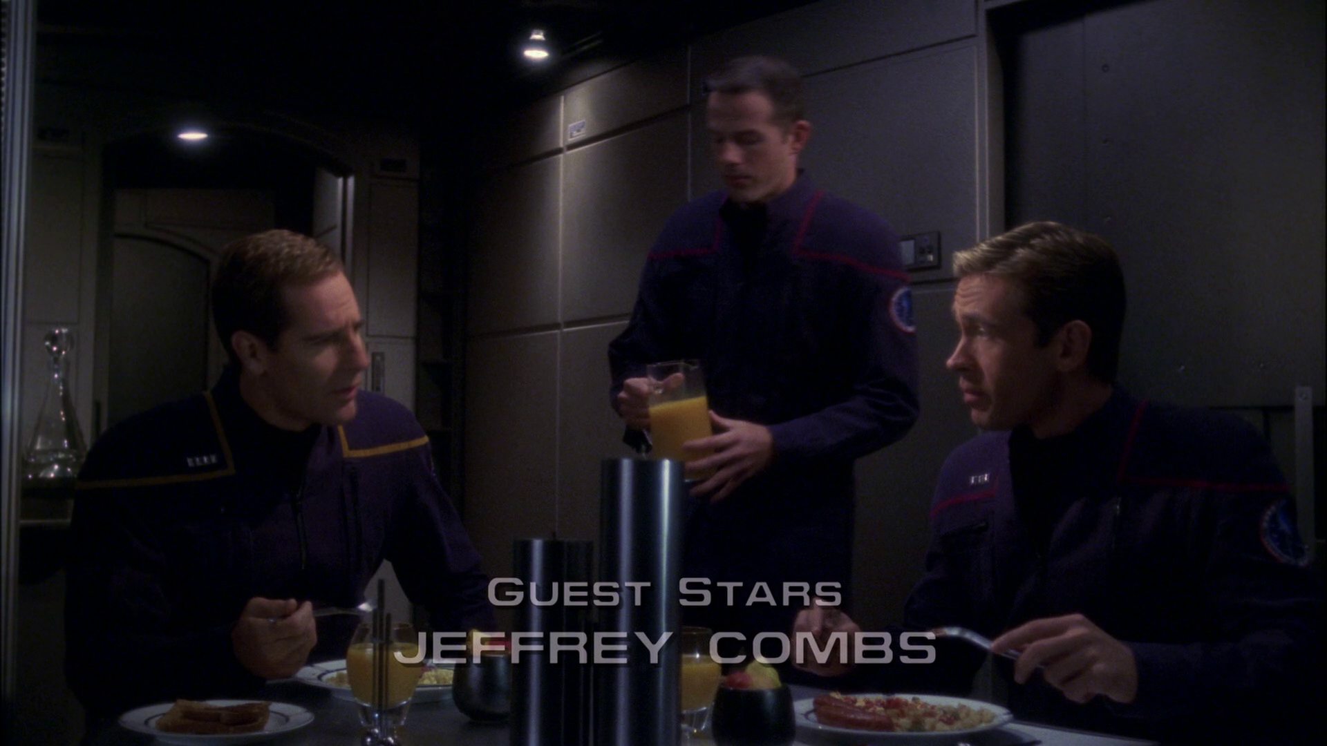 extant_StarTrek_ENT_1x15-ShadowsOfPJem_0281.jpg