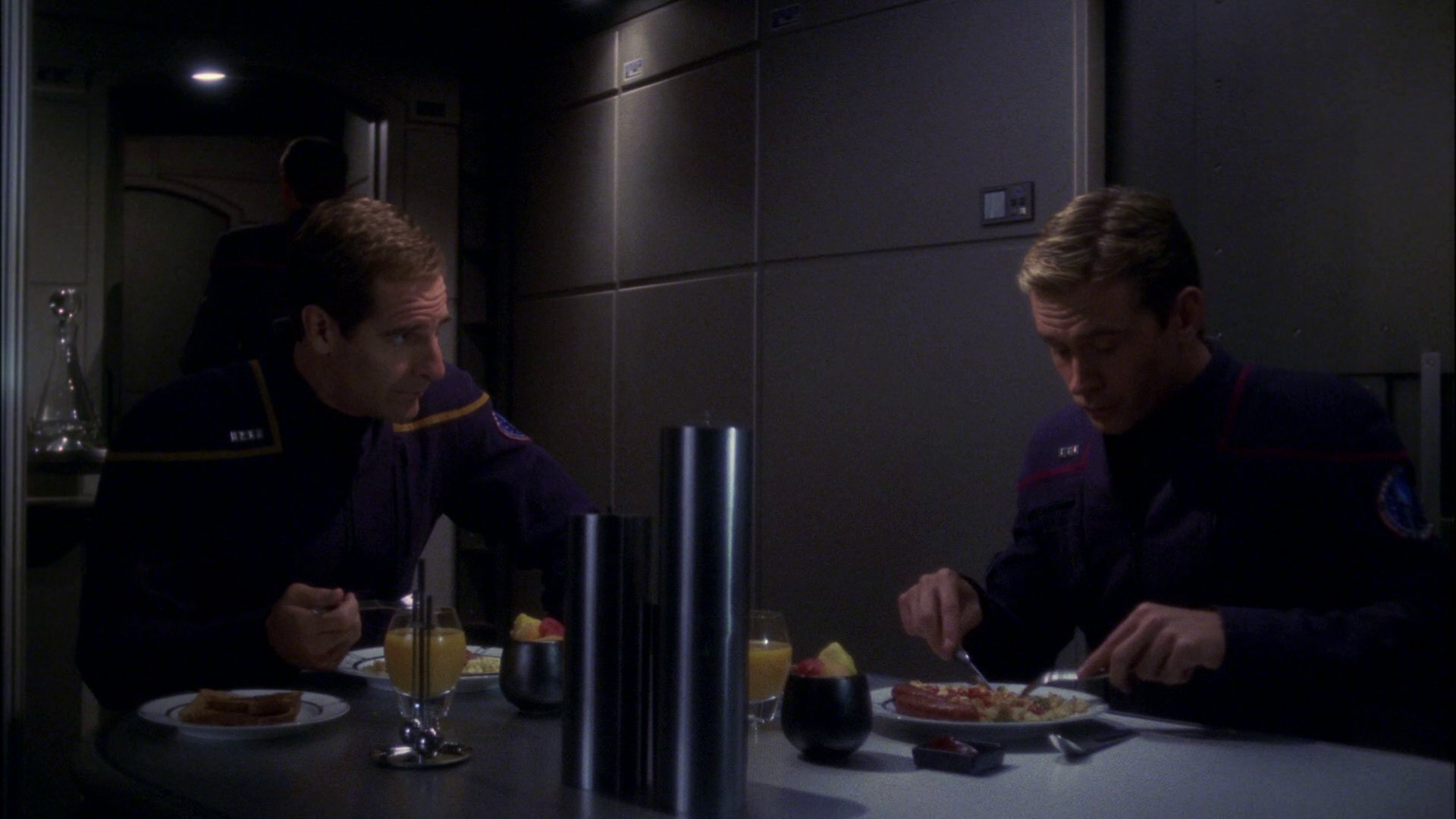extant_StarTrek_ENT_1x15-ShadowsOfPJem_0284.jpg