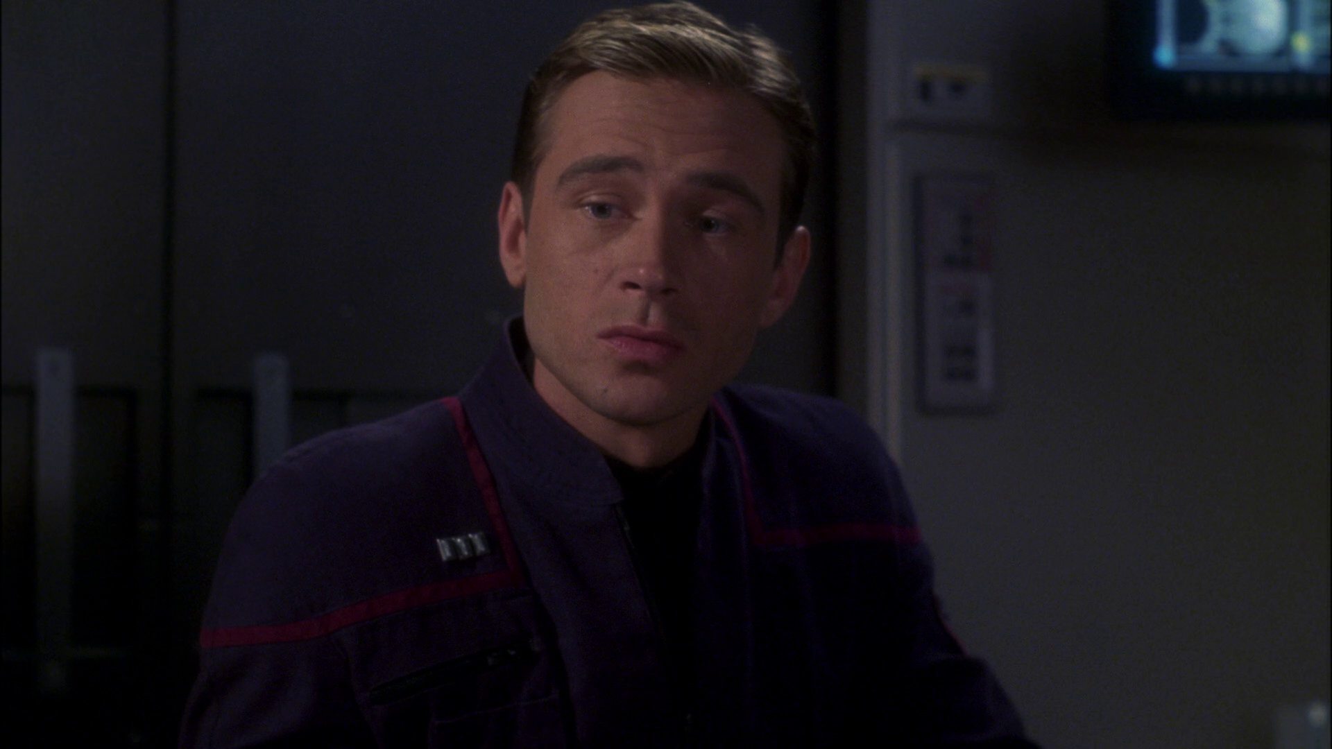 extant_StarTrek_ENT_1x15-ShadowsOfPJem_0329.jpg