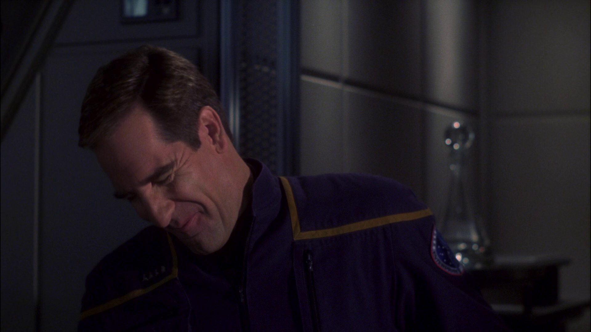 extant_StarTrek_ENT_1x15-ShadowsOfPJem_0389.jpg