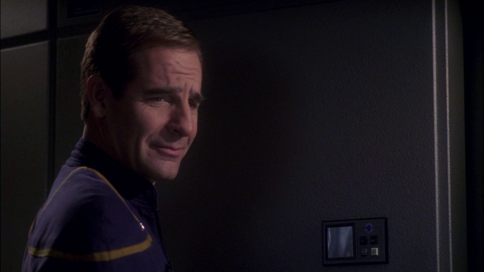 extant_StarTrek_ENT_1x15-ShadowsOfPJem_0411.jpg