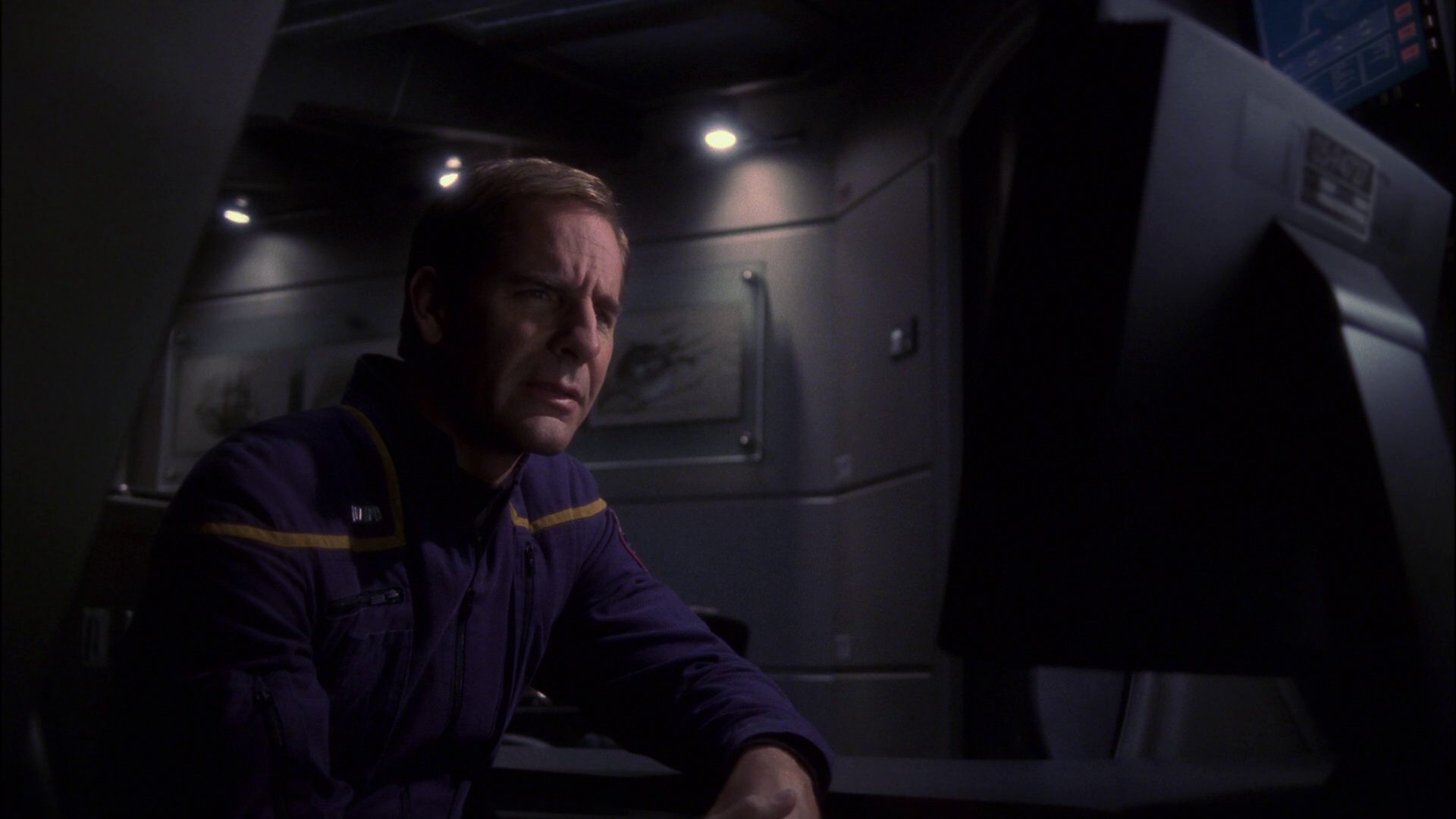extant_StarTrek_ENT_1x15-ShadowsOfPJem_0428.jpg