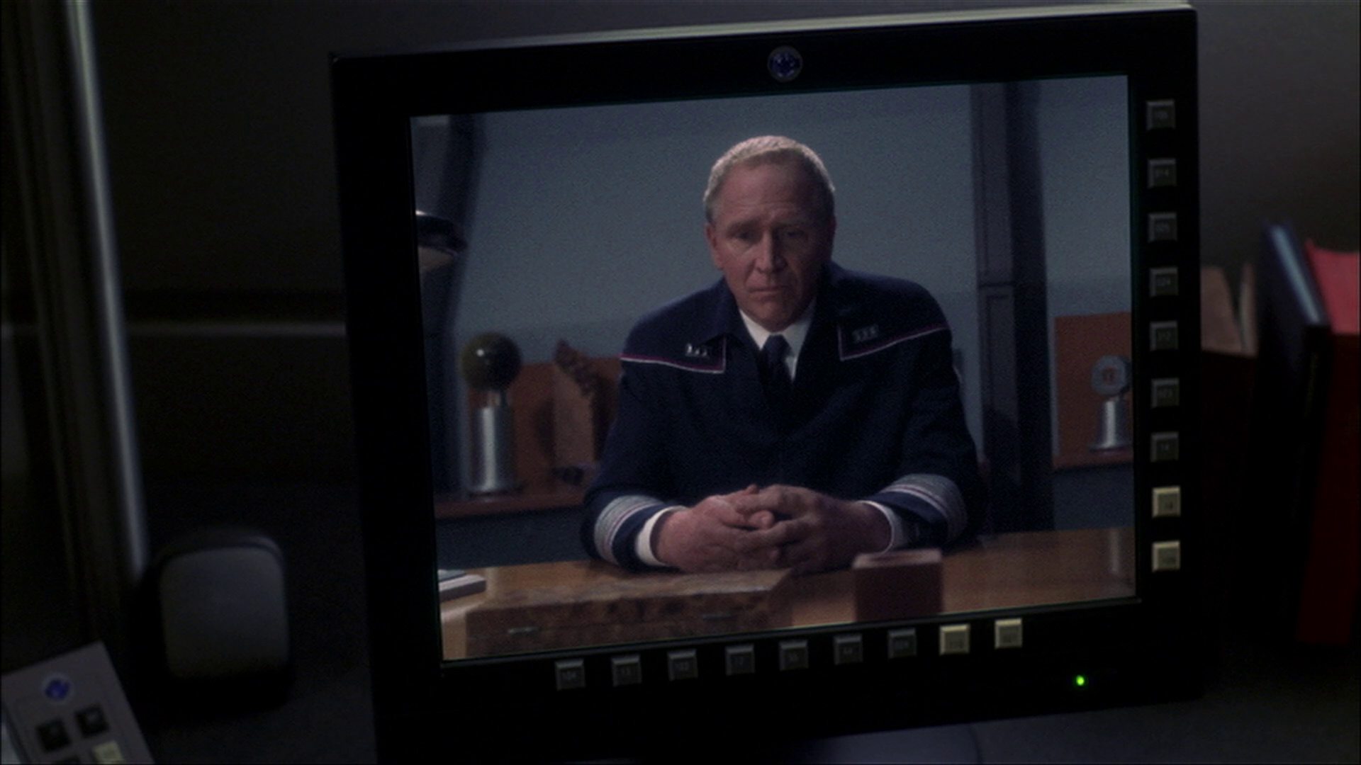 extant_StarTrek_ENT_1x15-ShadowsOfPJem_0479.jpg