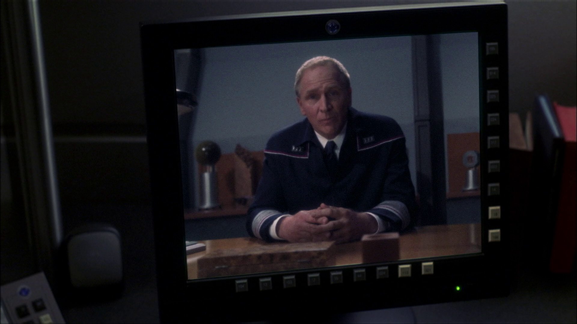 extant_StarTrek_ENT_1x15-ShadowsOfPJem_0482.jpg
