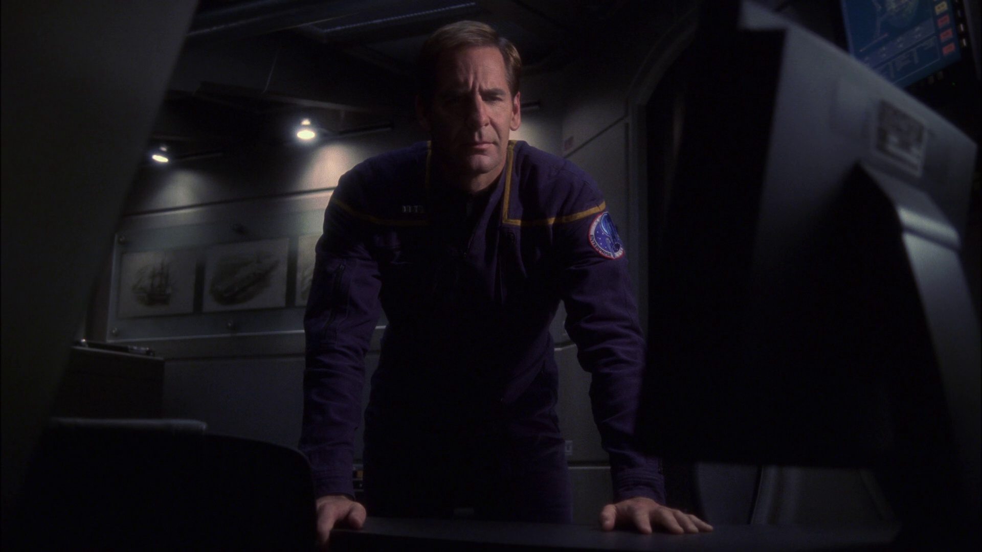 extant_StarTrek_ENT_1x15-ShadowsOfPJem_0486.jpg