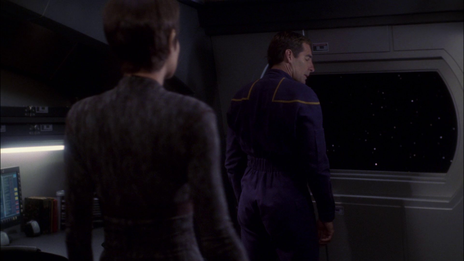 extant_StarTrek_ENT_1x15-ShadowsOfPJem_0520.jpg