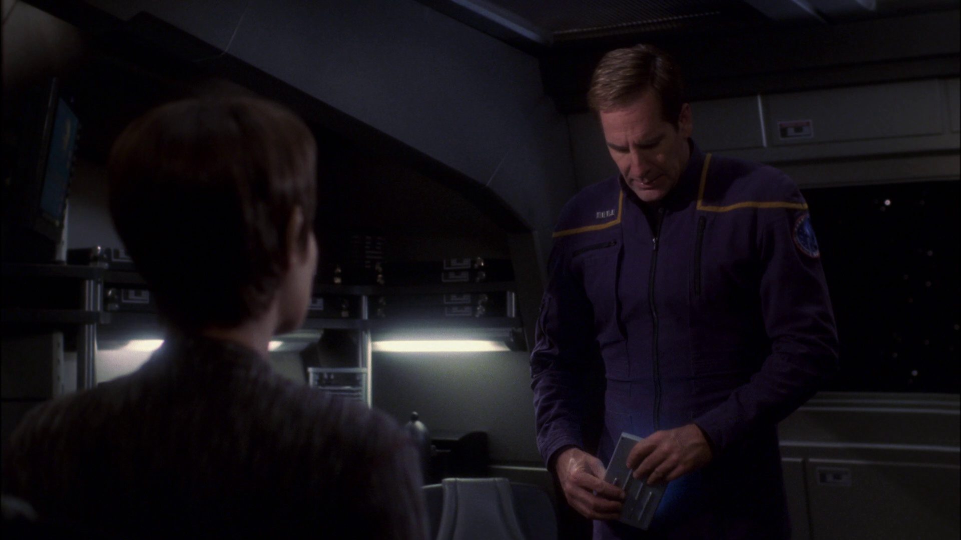extant_StarTrek_ENT_1x15-ShadowsOfPJem_0545.jpg